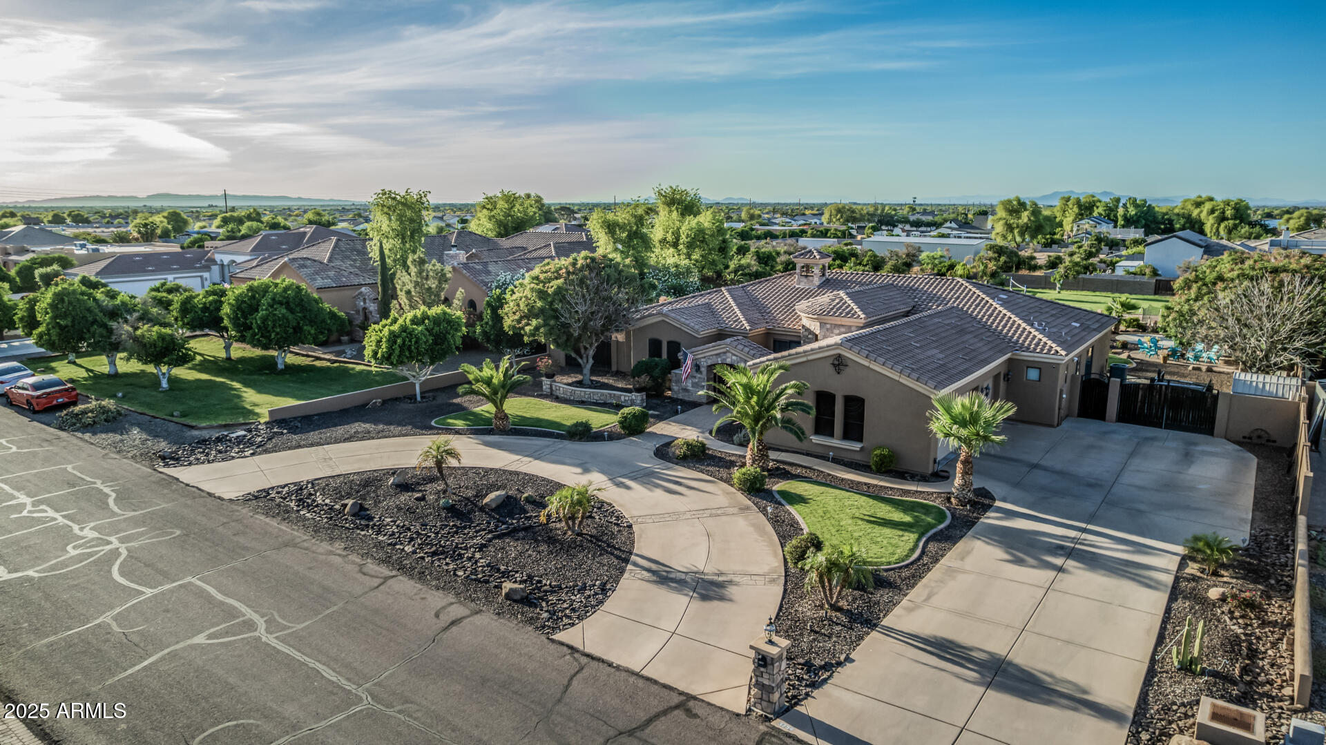 3754 E FLINTLOCK Drive