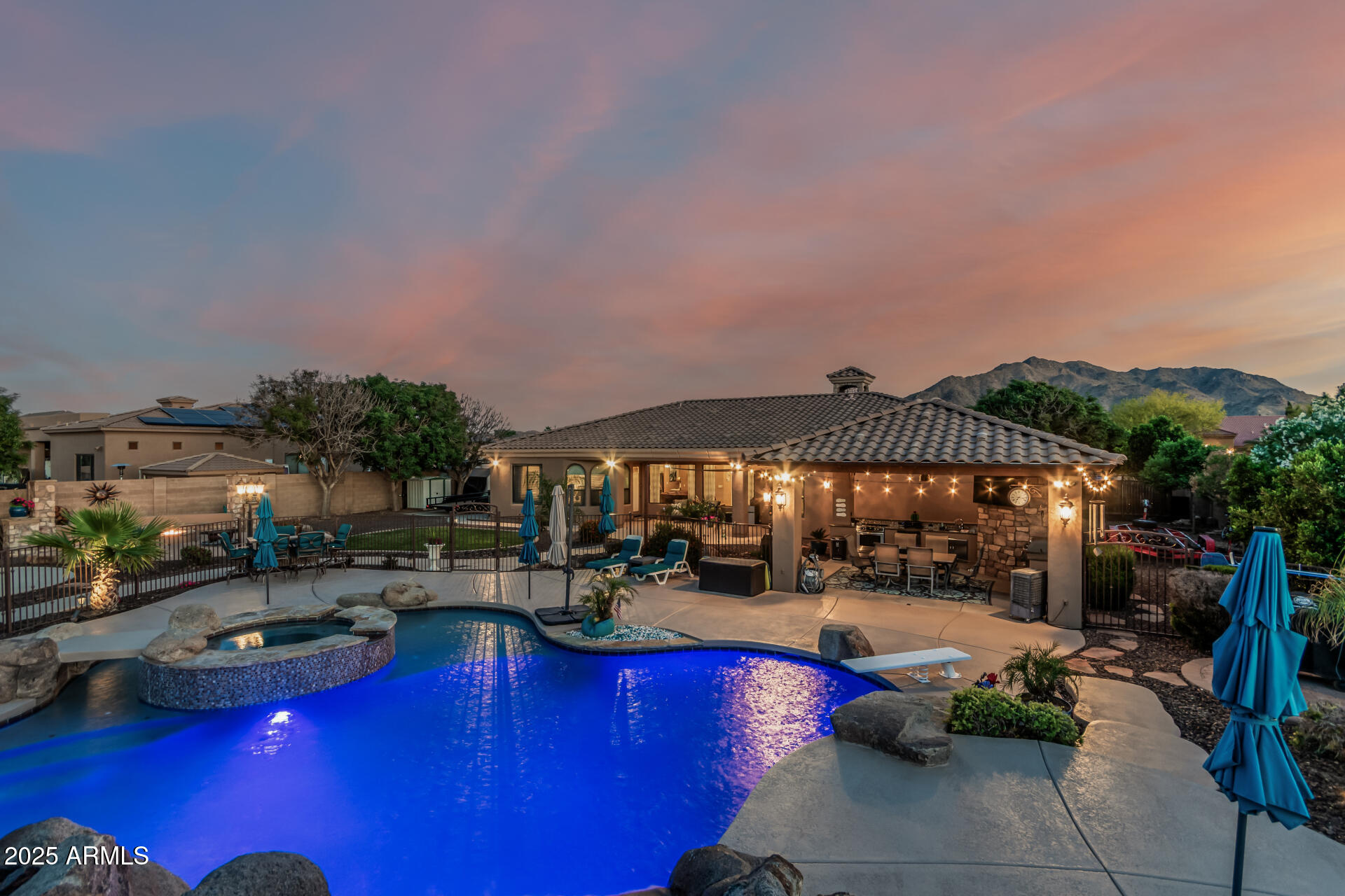 3754 E FLINTLOCK Drive
