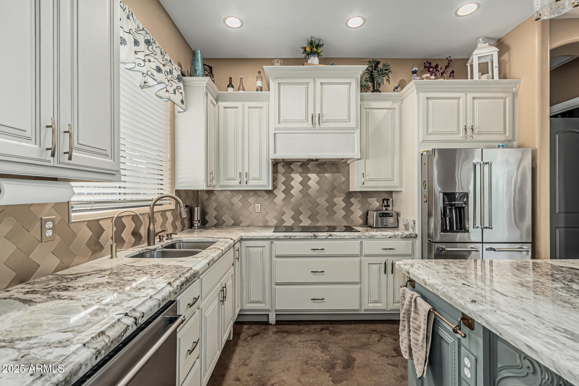 3754 E FLINTLOCK Drive