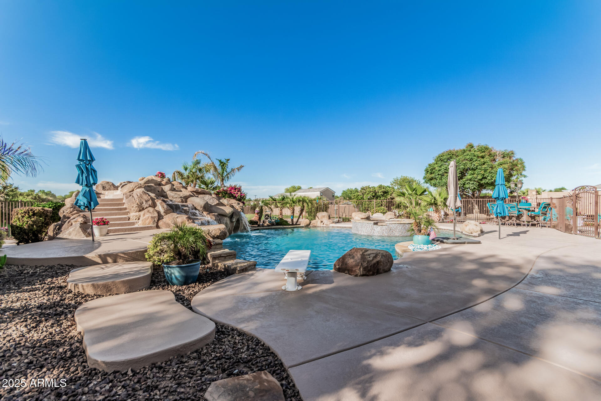 3754 E FLINTLOCK Drive