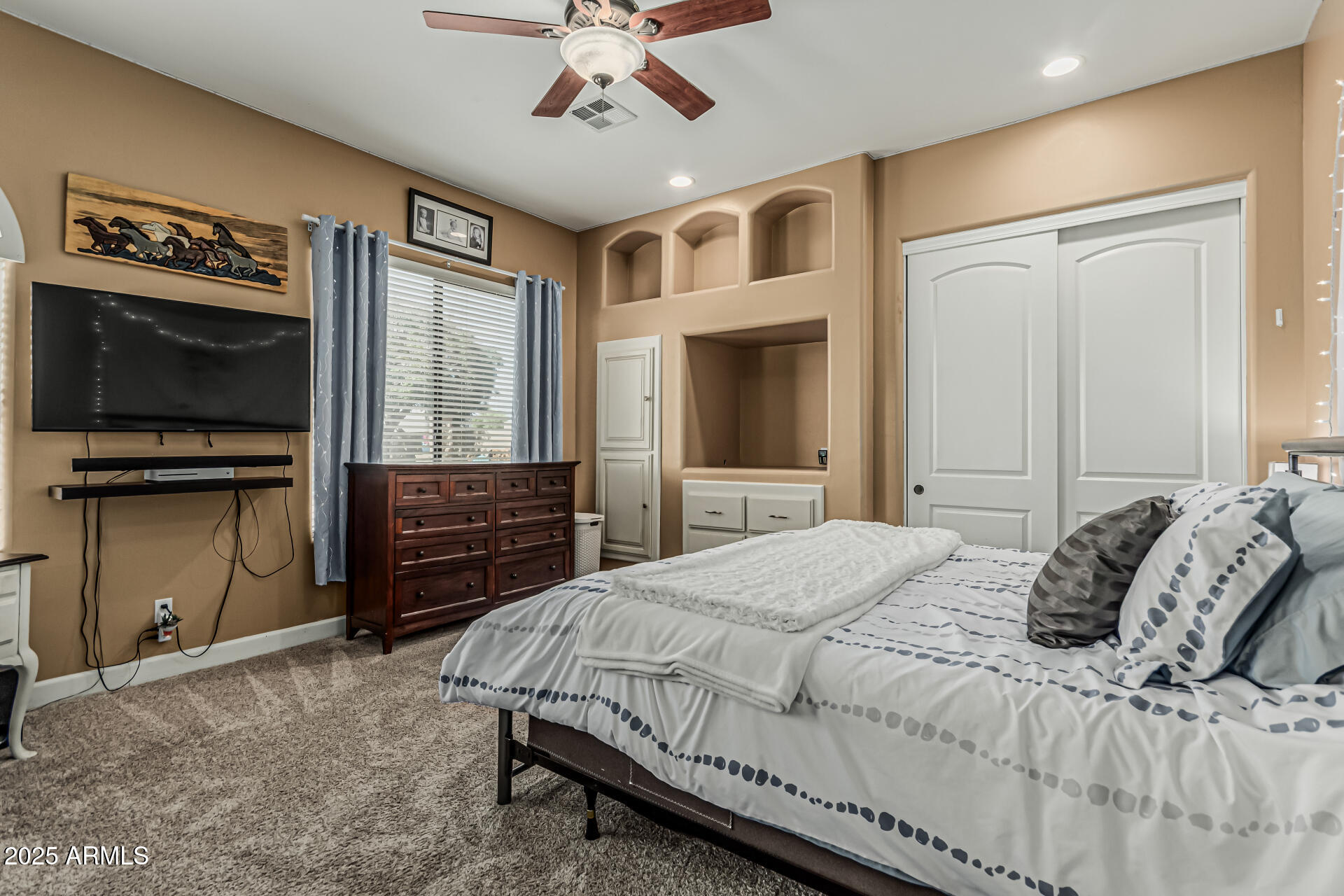 3754 E FLINTLOCK Drive