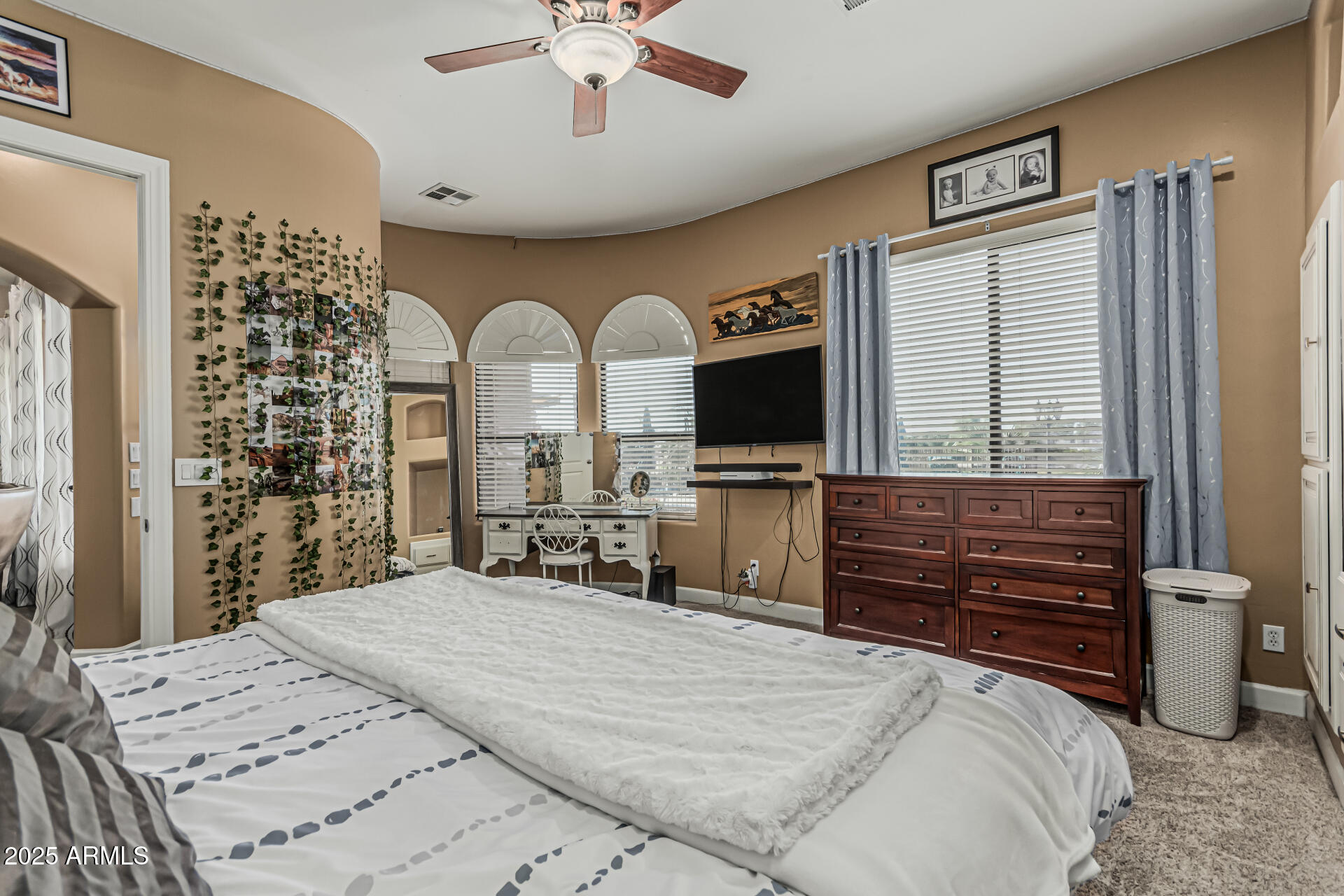 3754 E FLINTLOCK Drive