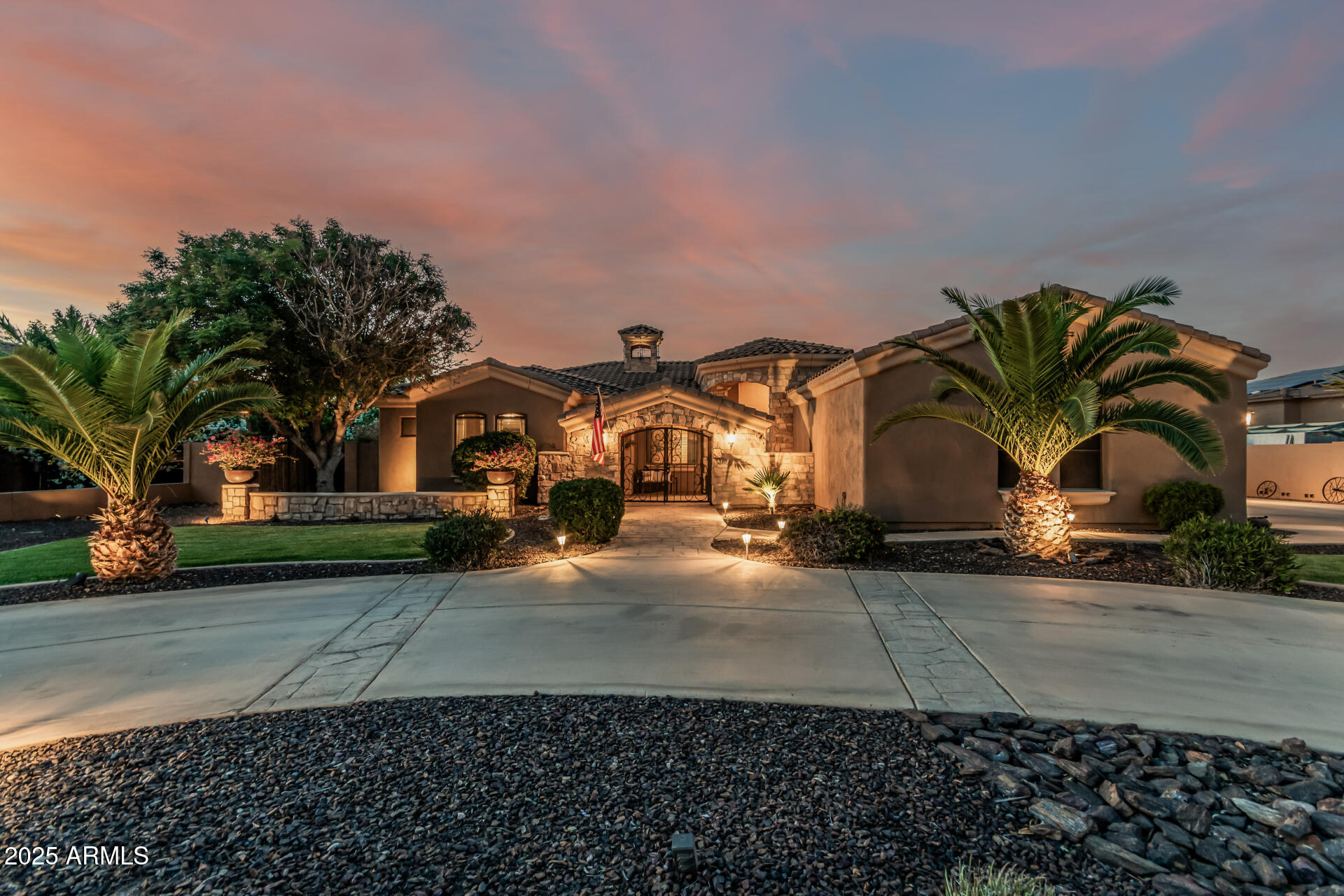 3754 E FLINTLOCK Drive