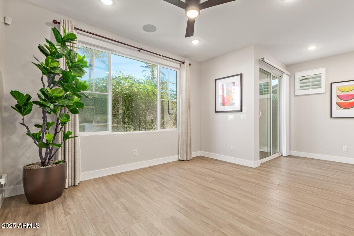 1277 W BLUEJAY Drive