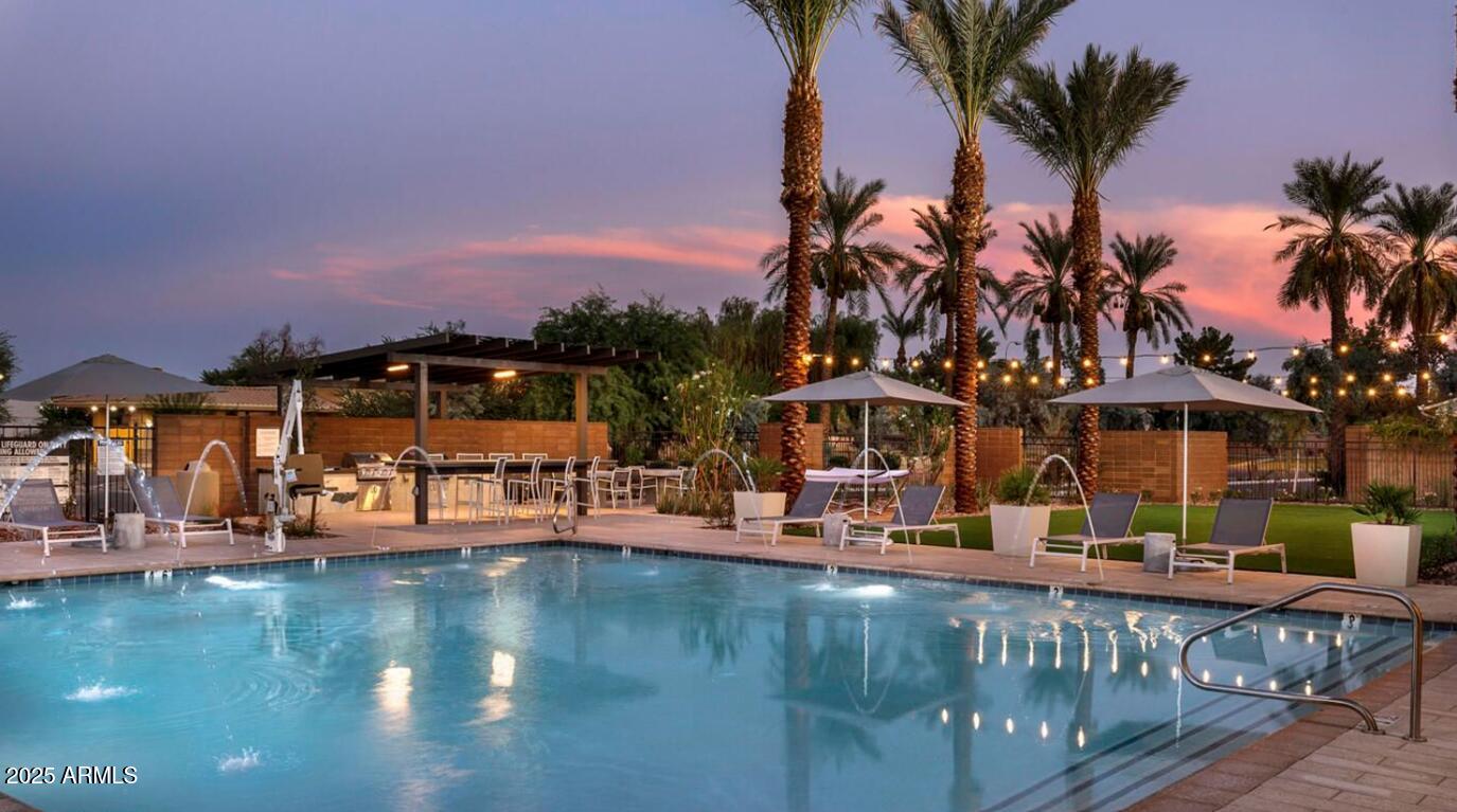 1277 W BLUEJAY Drive