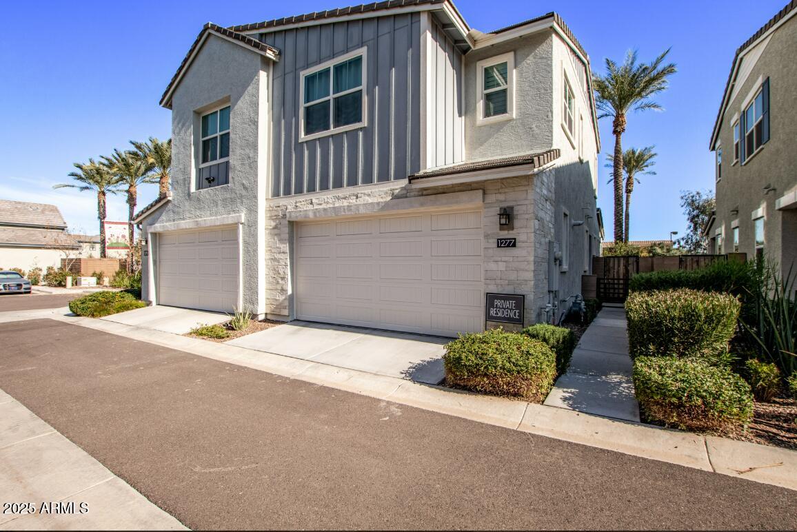 1277 W BLUEJAY Drive