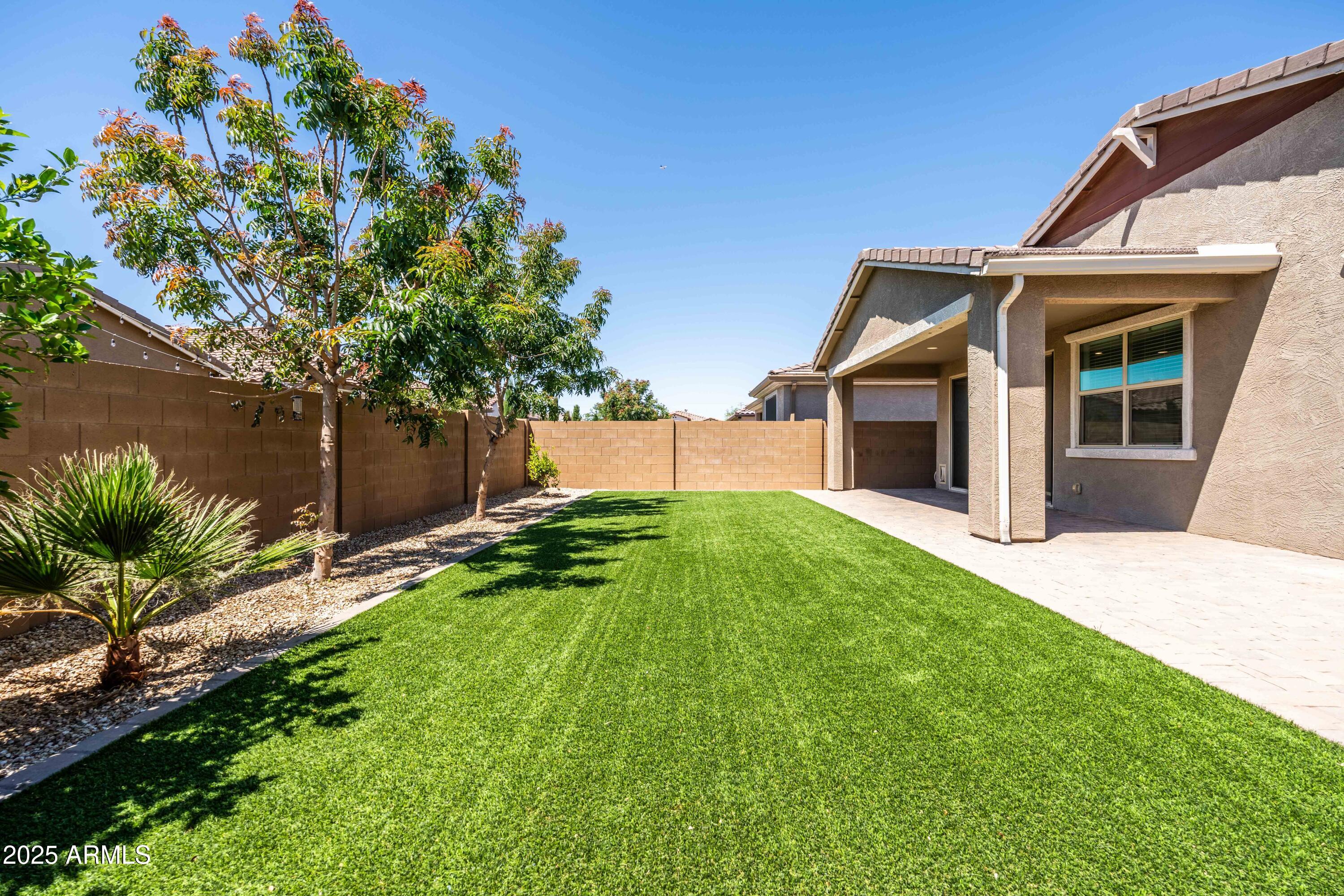 9837 E TIBURON Avenue