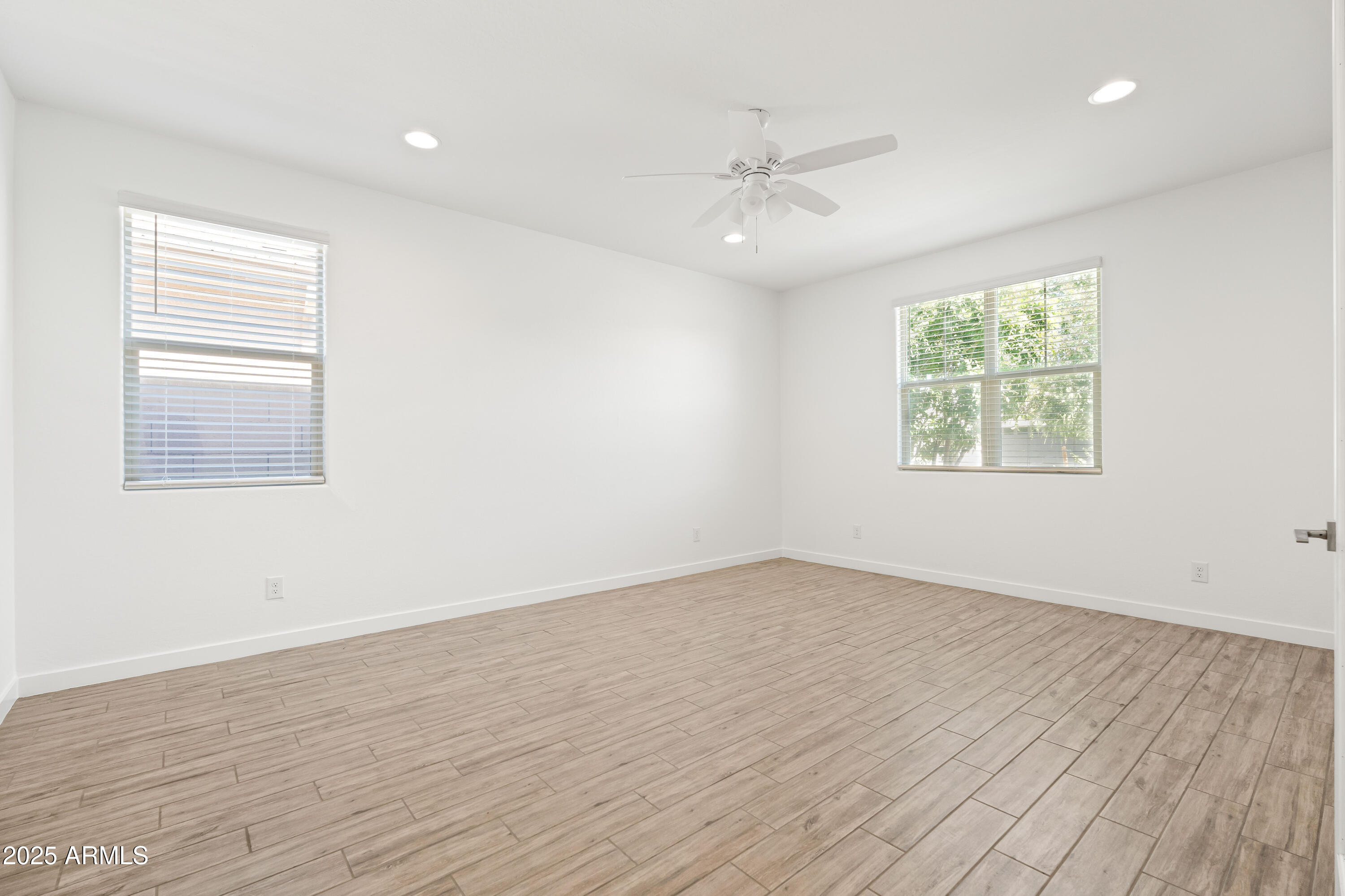 9837 E TIBURON Avenue