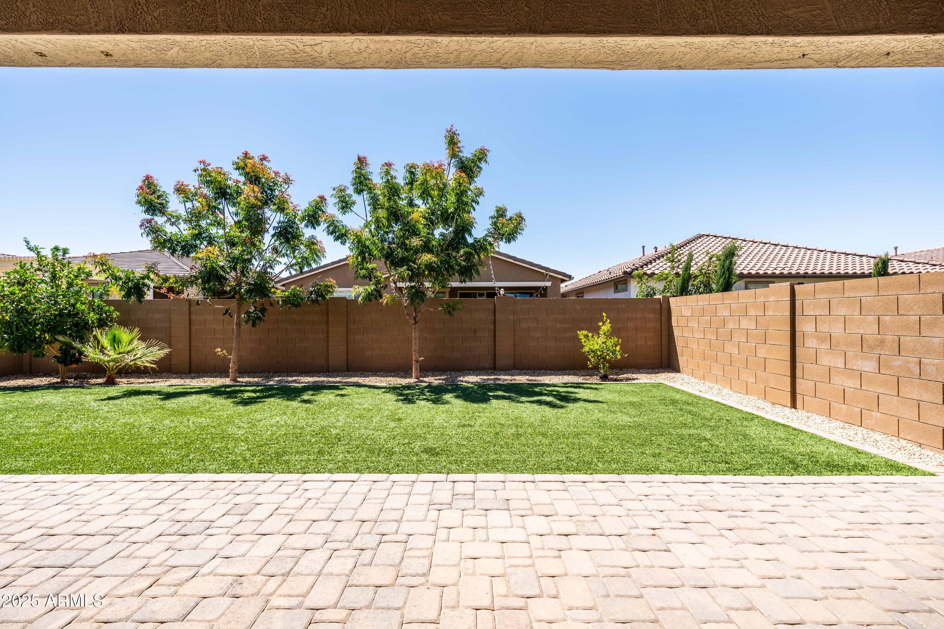 9837 E TIBURON Avenue