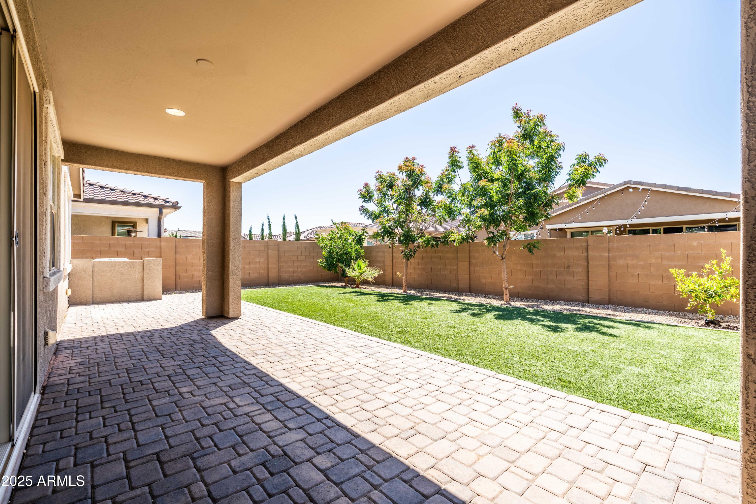 9837 E TIBURON Avenue