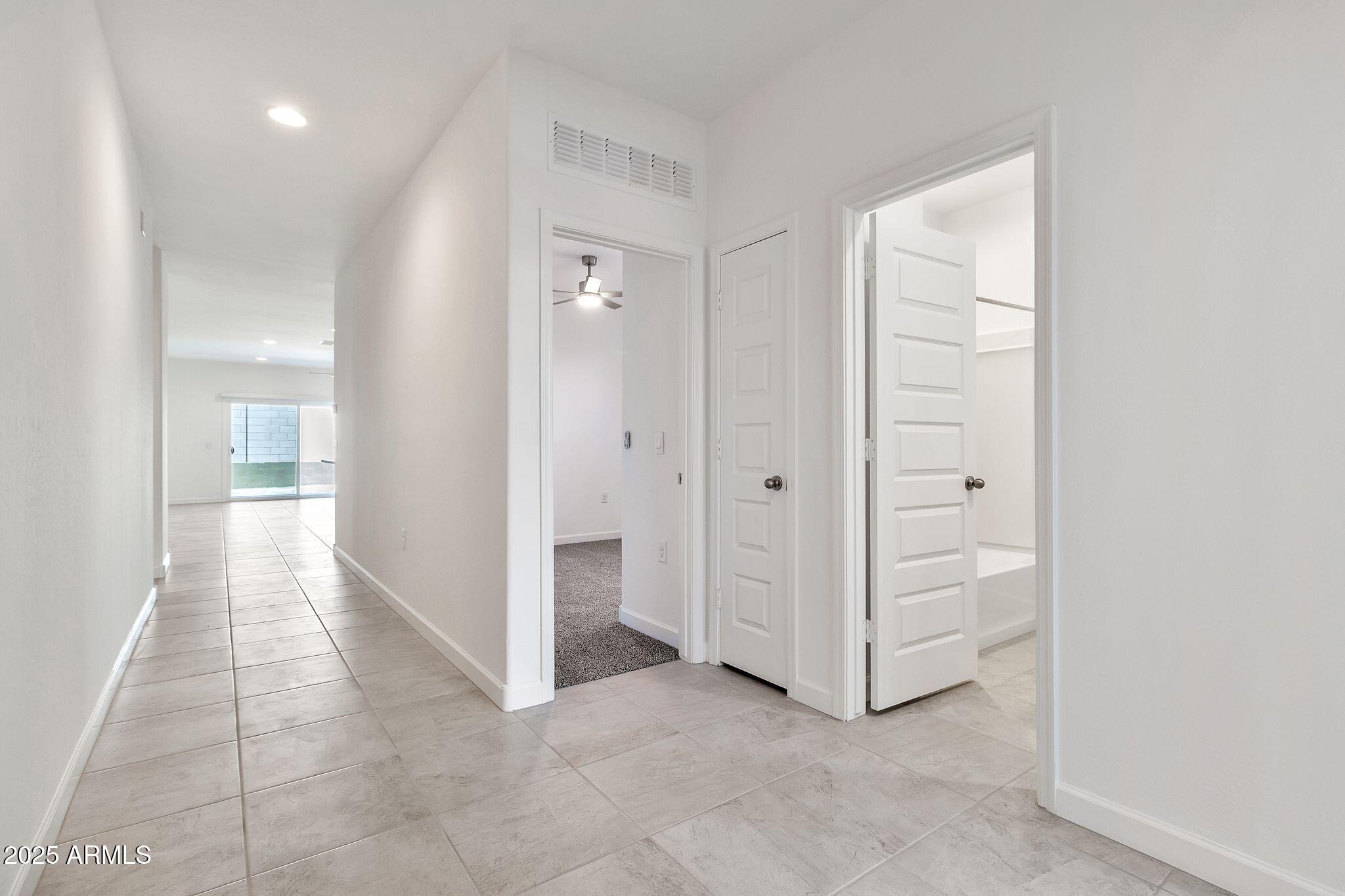 1718 W Sombra Avenue