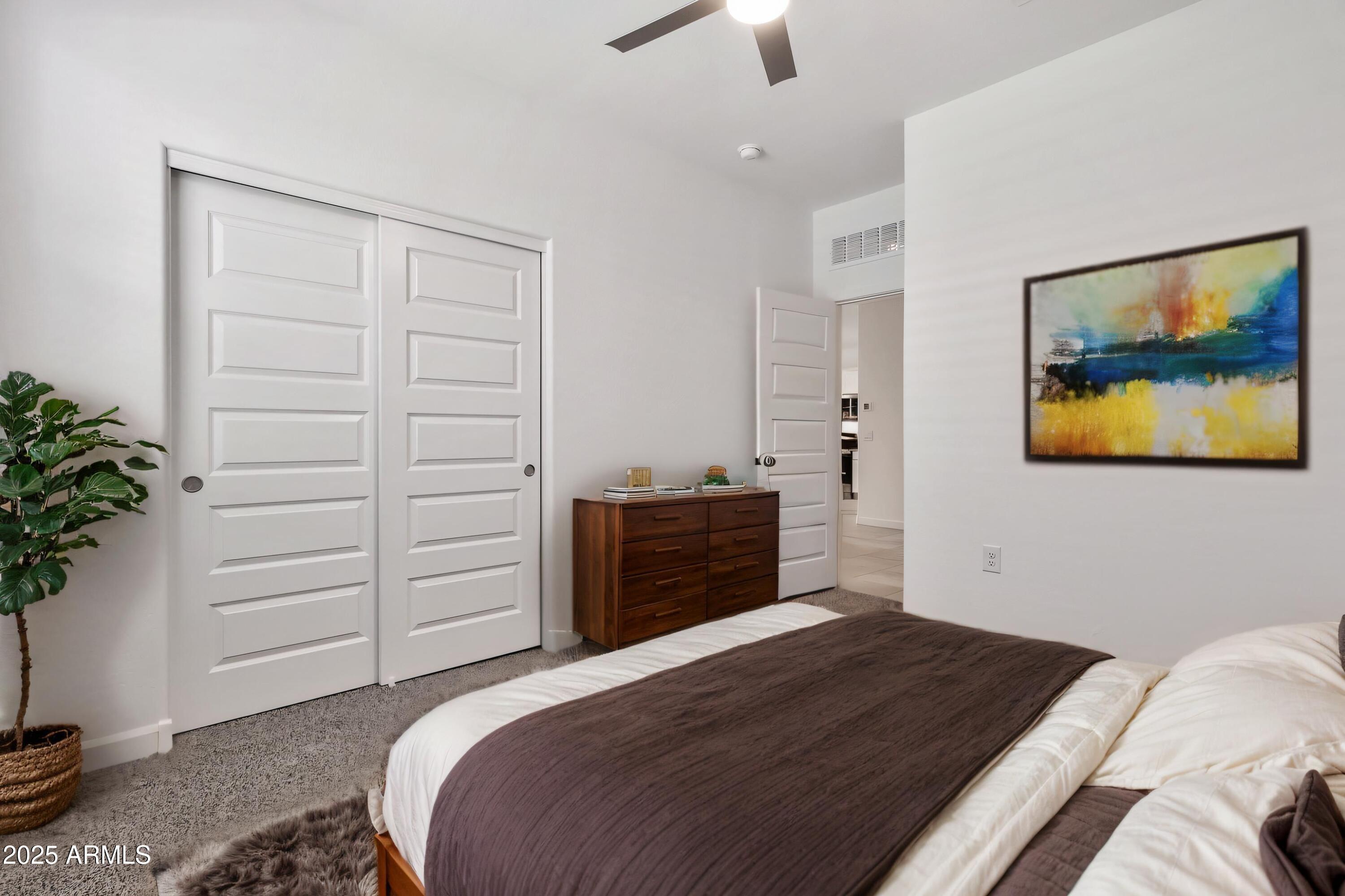 1718 W Sombra Avenue