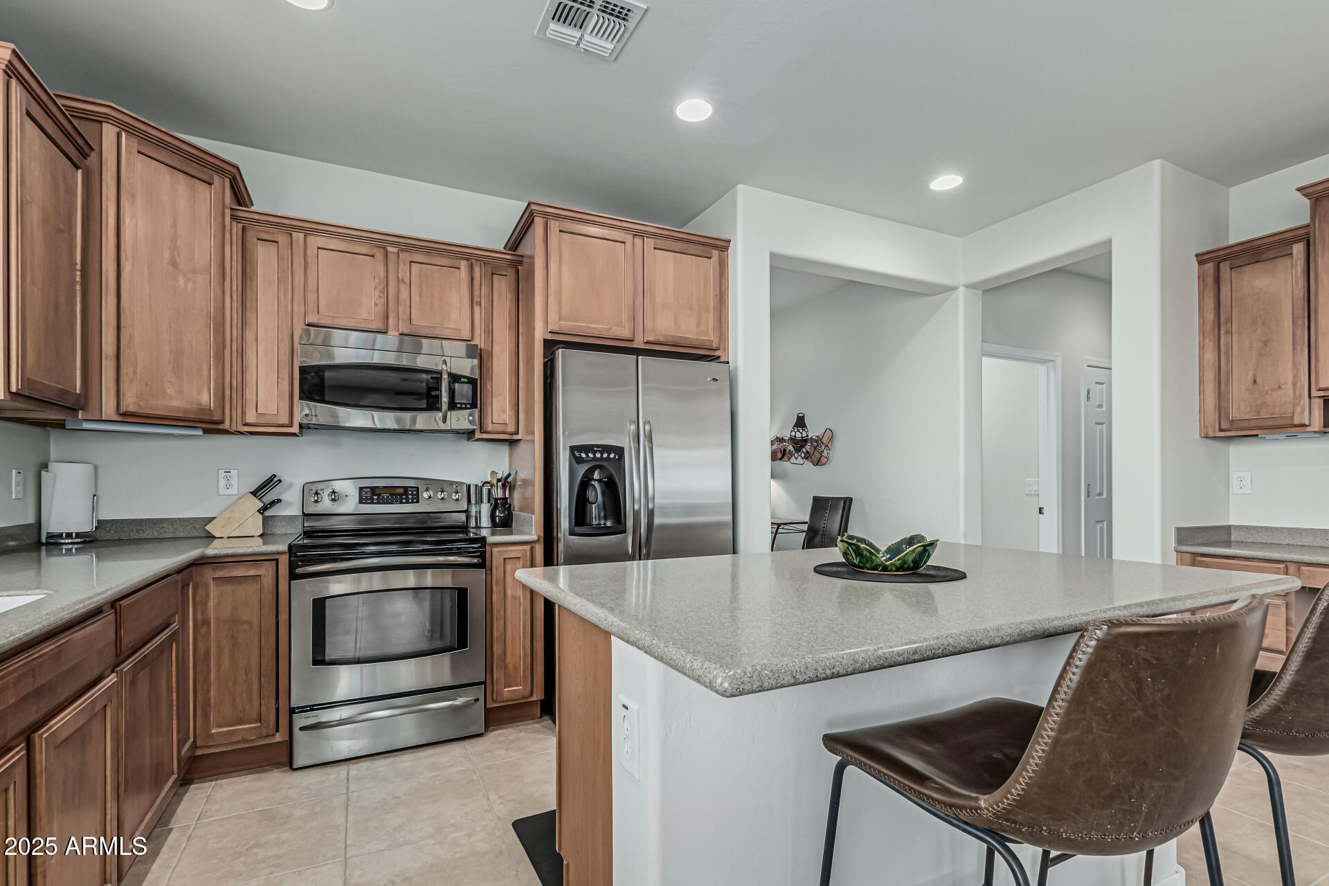 6533 W MOCKINGBIRD Court W