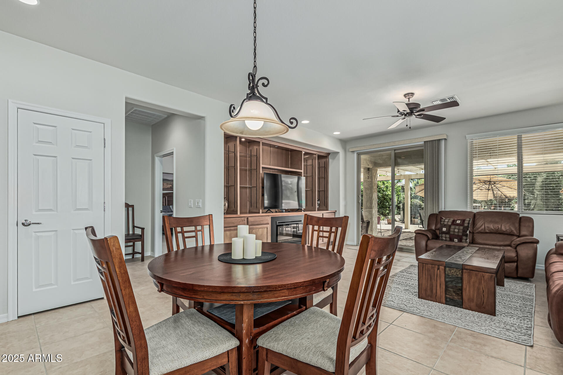 6533 W MOCKINGBIRD Court W