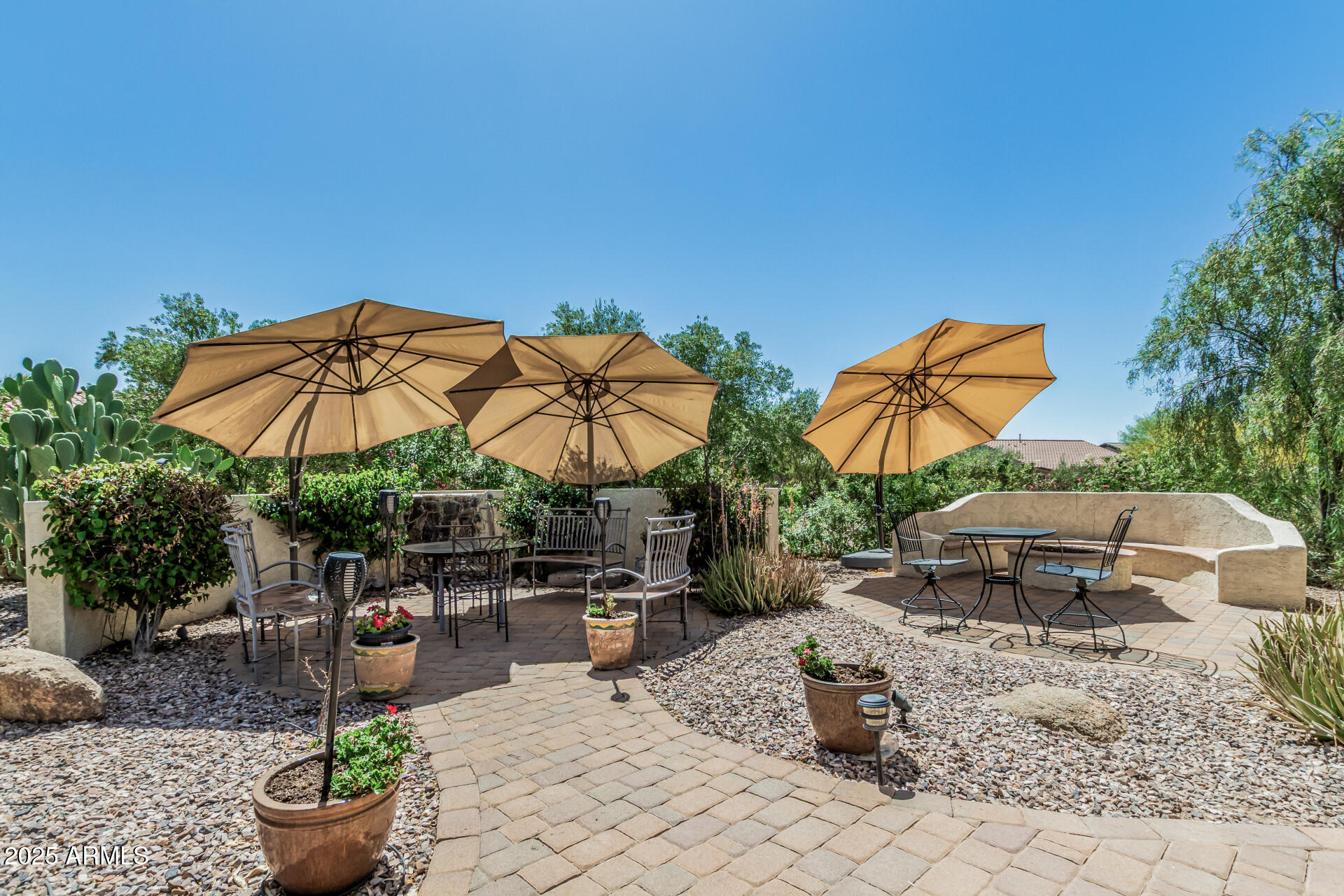 6533 W MOCKINGBIRD Court W