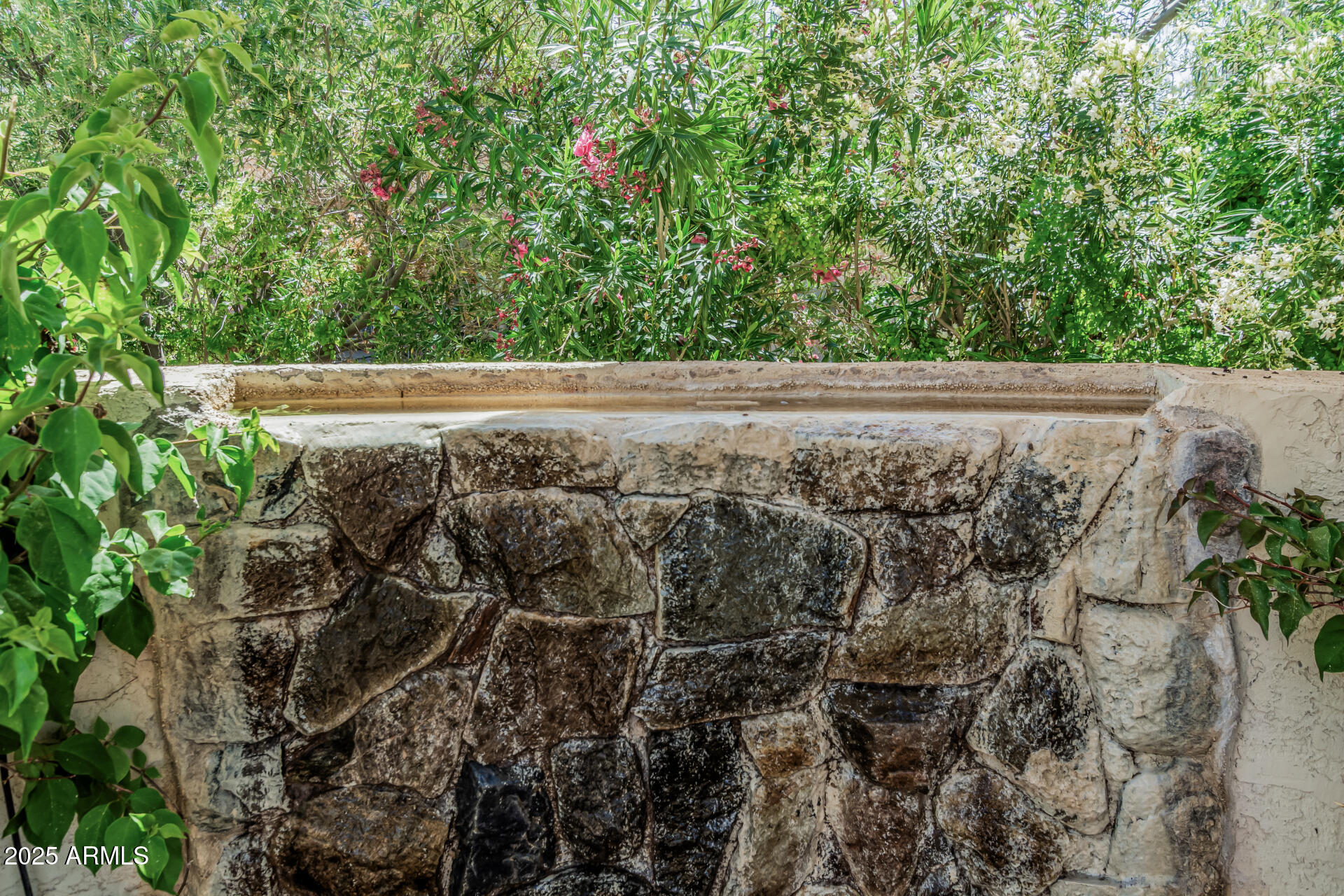 6533 W MOCKINGBIRD Court W