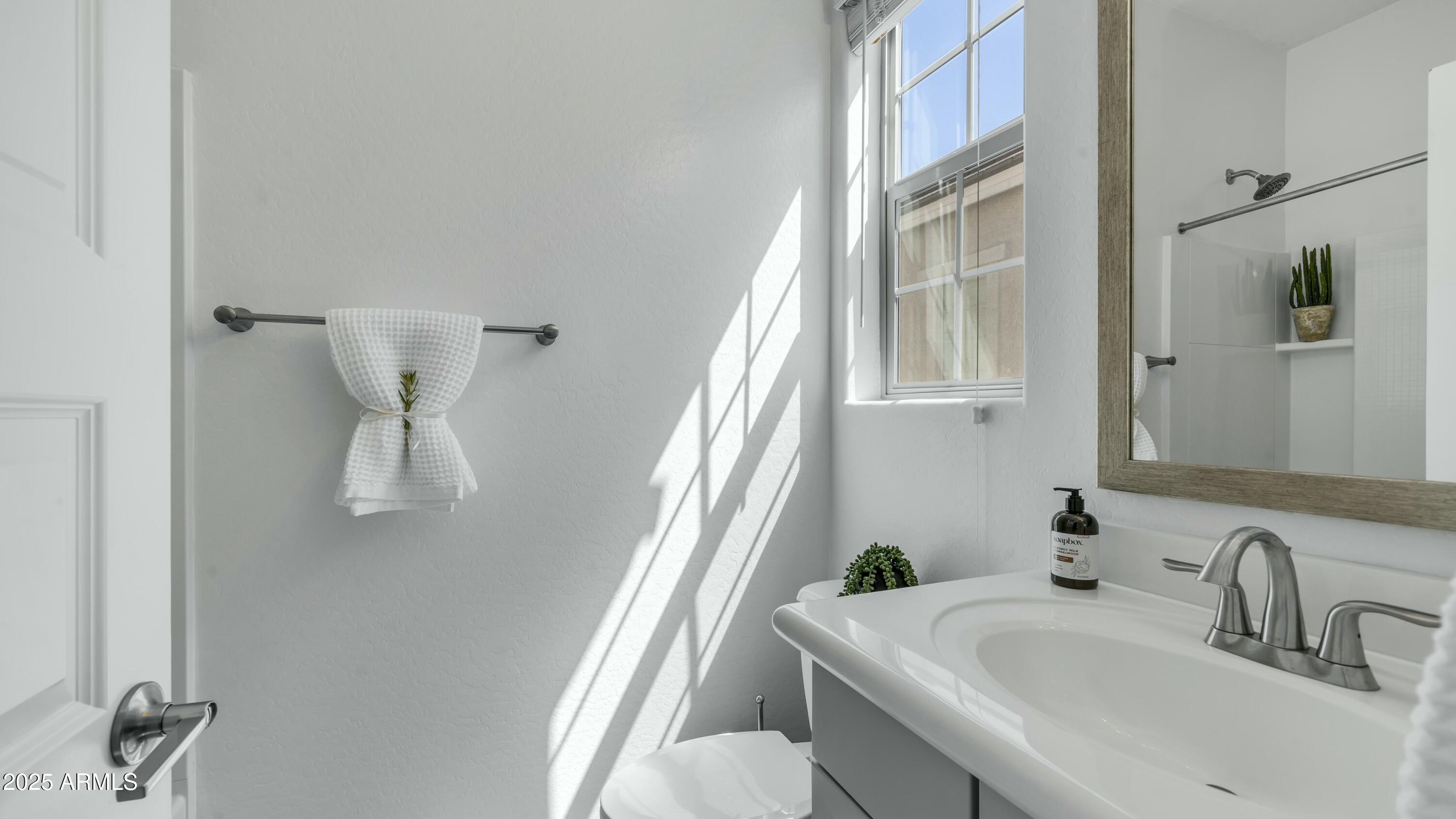 1714 E BRIDGEPORT Parkway