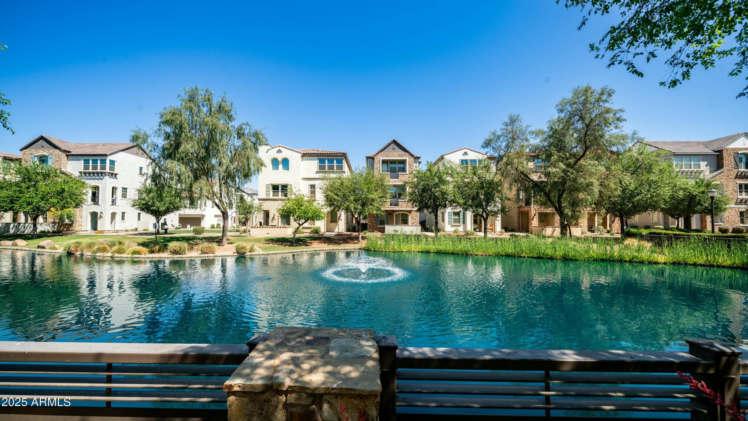 1714 E BRIDGEPORT Parkway