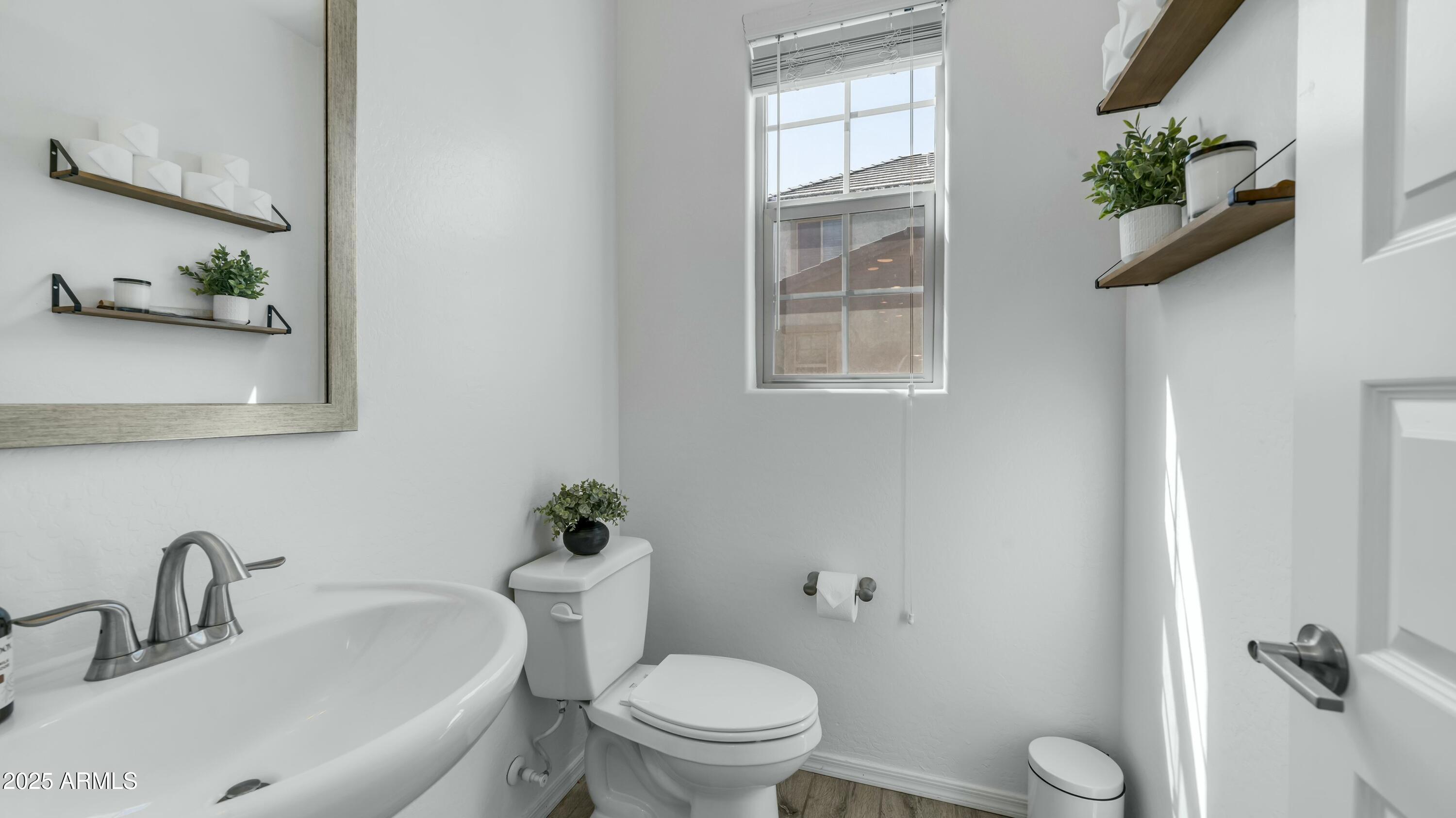 1714 E BRIDGEPORT Parkway