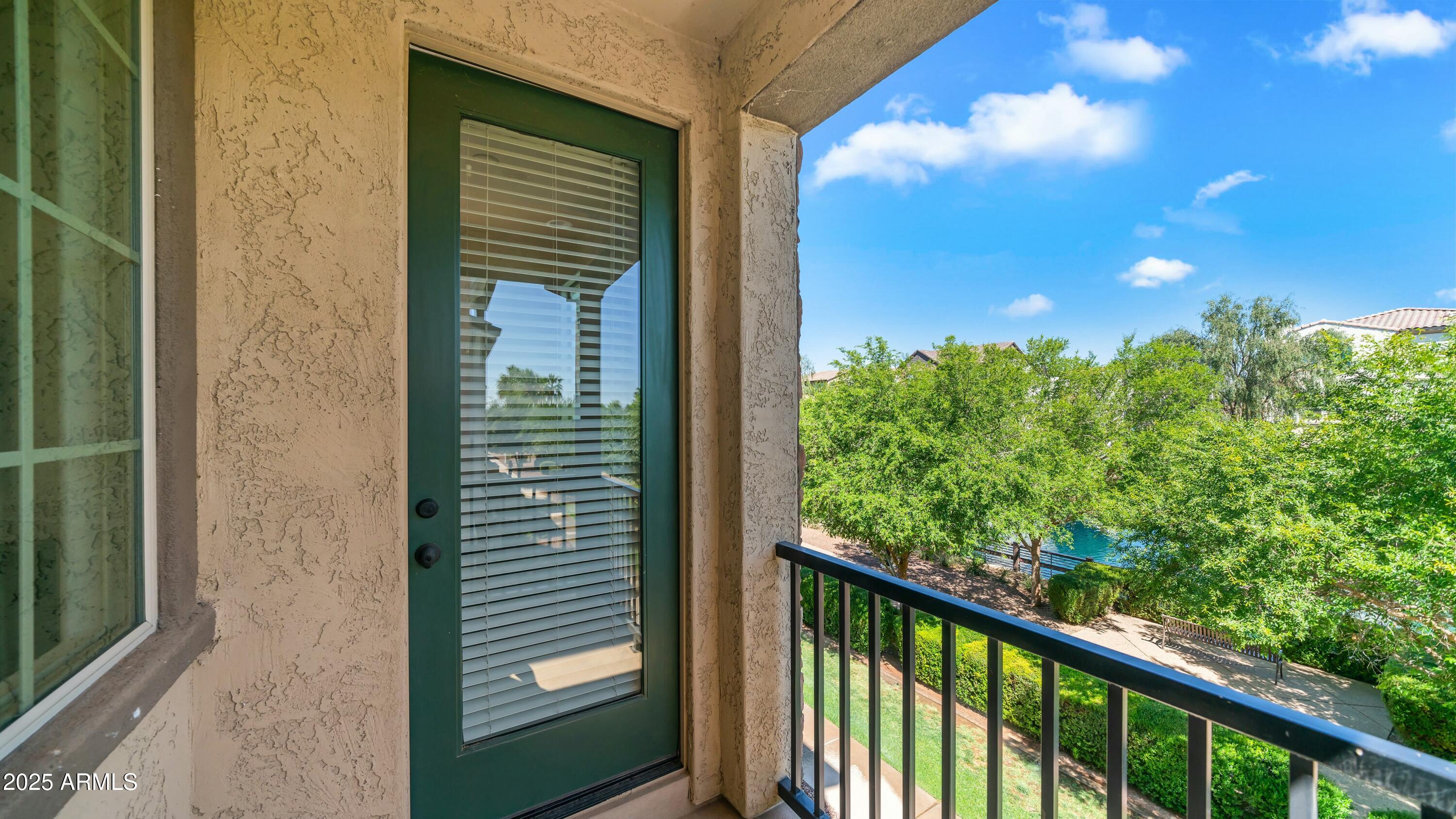 1714 E BRIDGEPORT Parkway