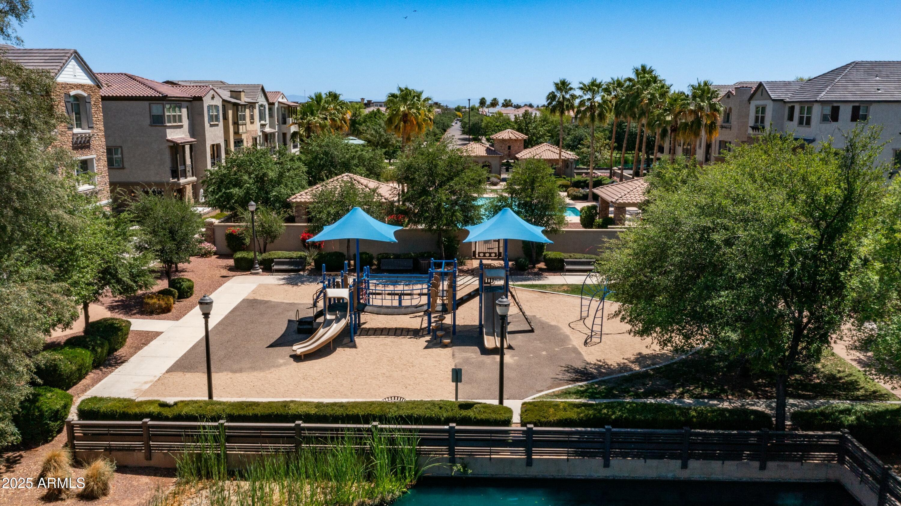 1714 E BRIDGEPORT Parkway