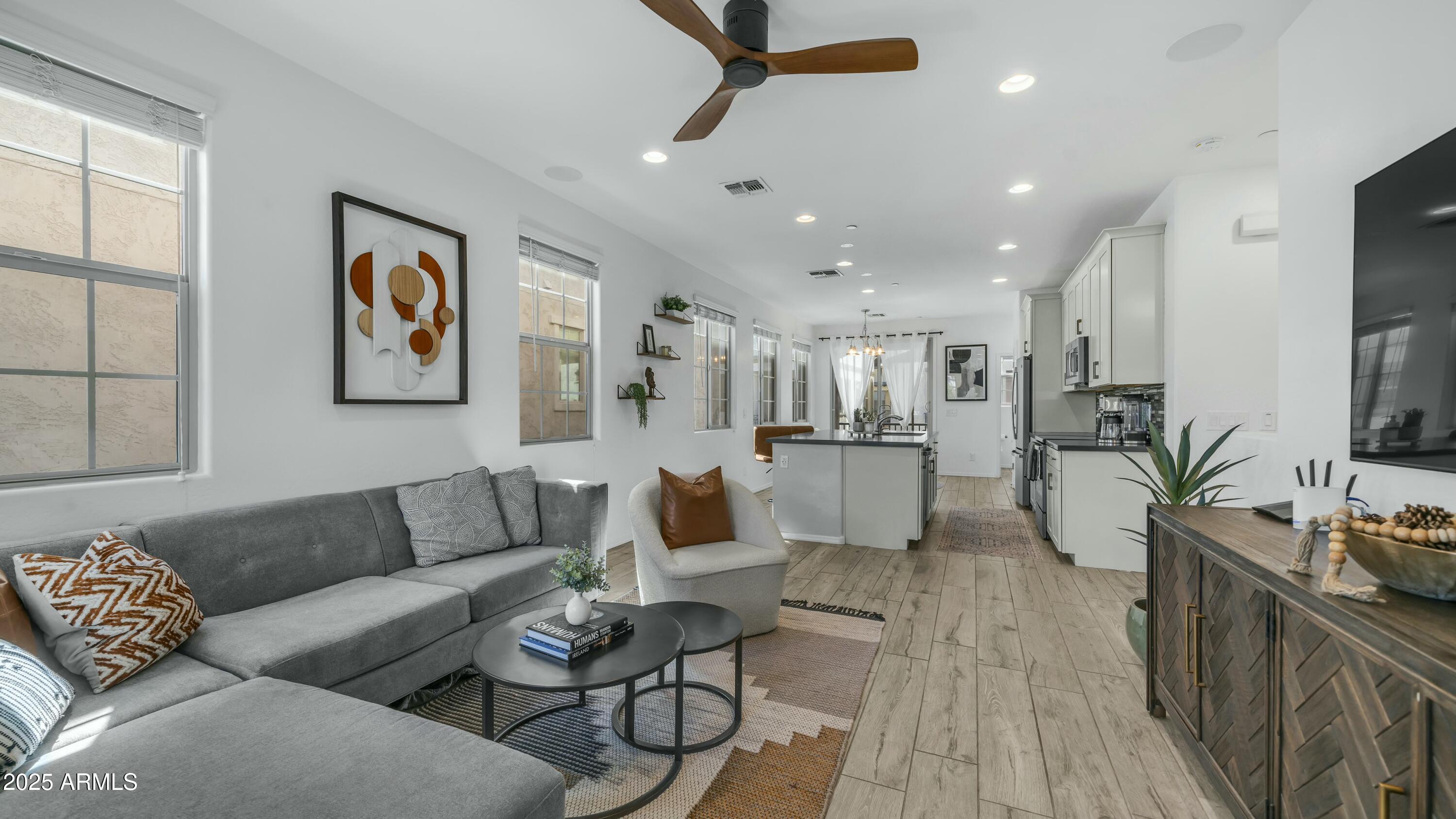 1714 E BRIDGEPORT Parkway