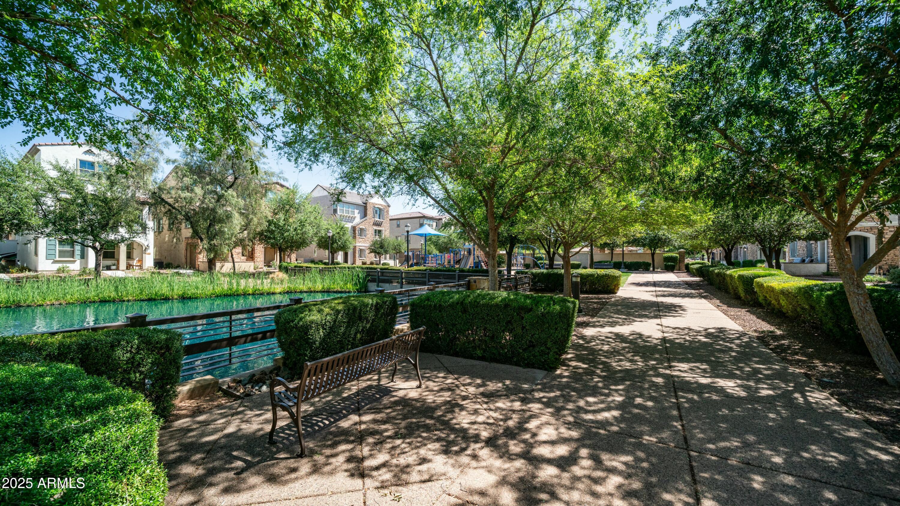 1714 E BRIDGEPORT Parkway