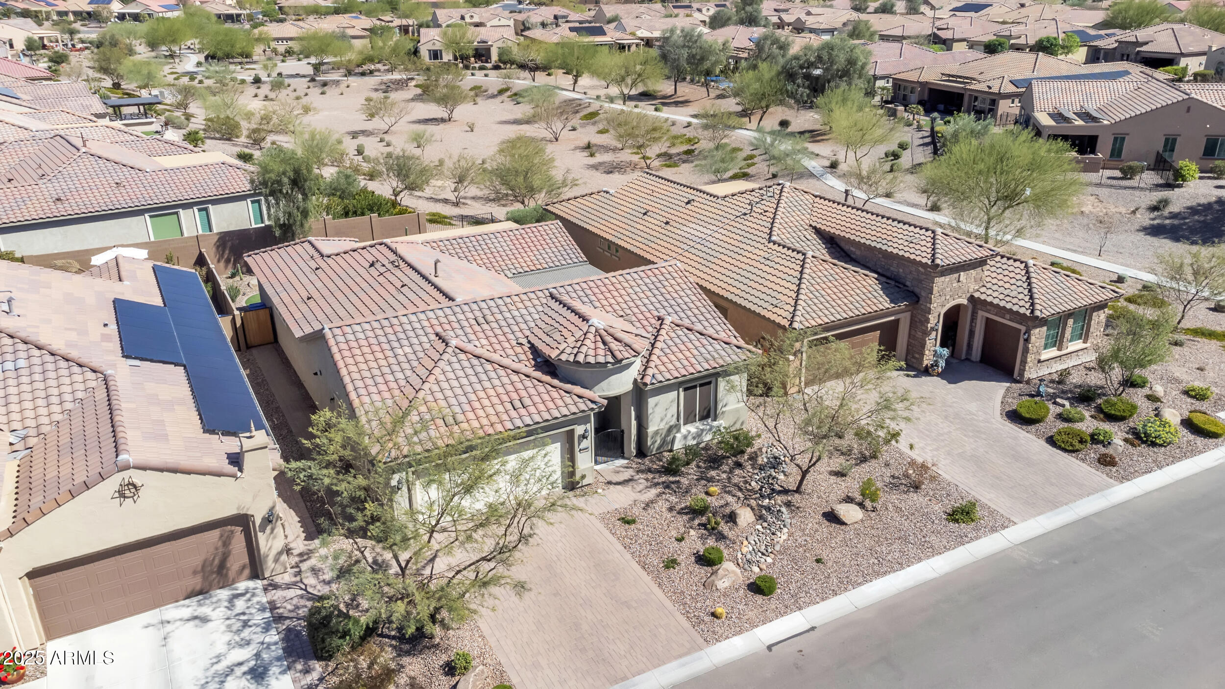 4093 N HAWTHORN Drive