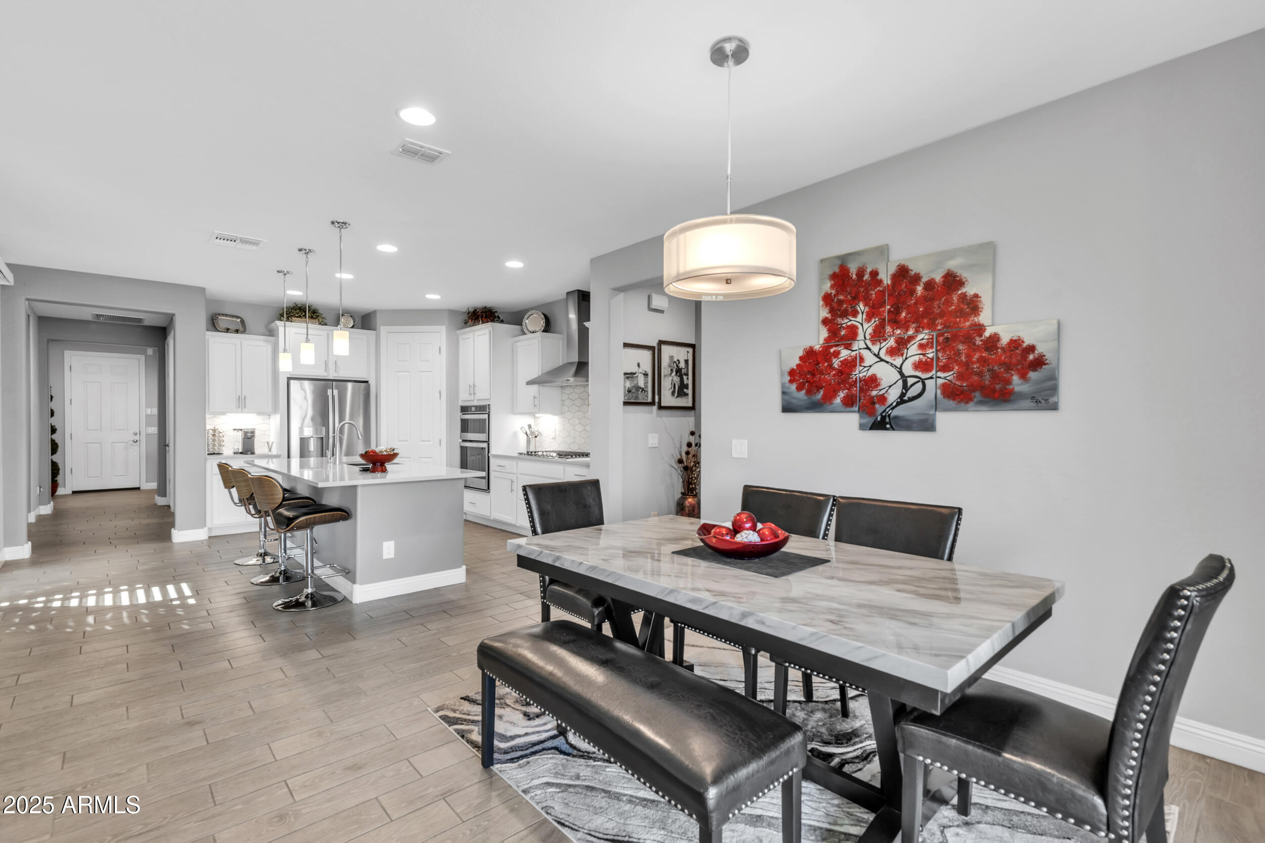 4093 N HAWTHORN Drive