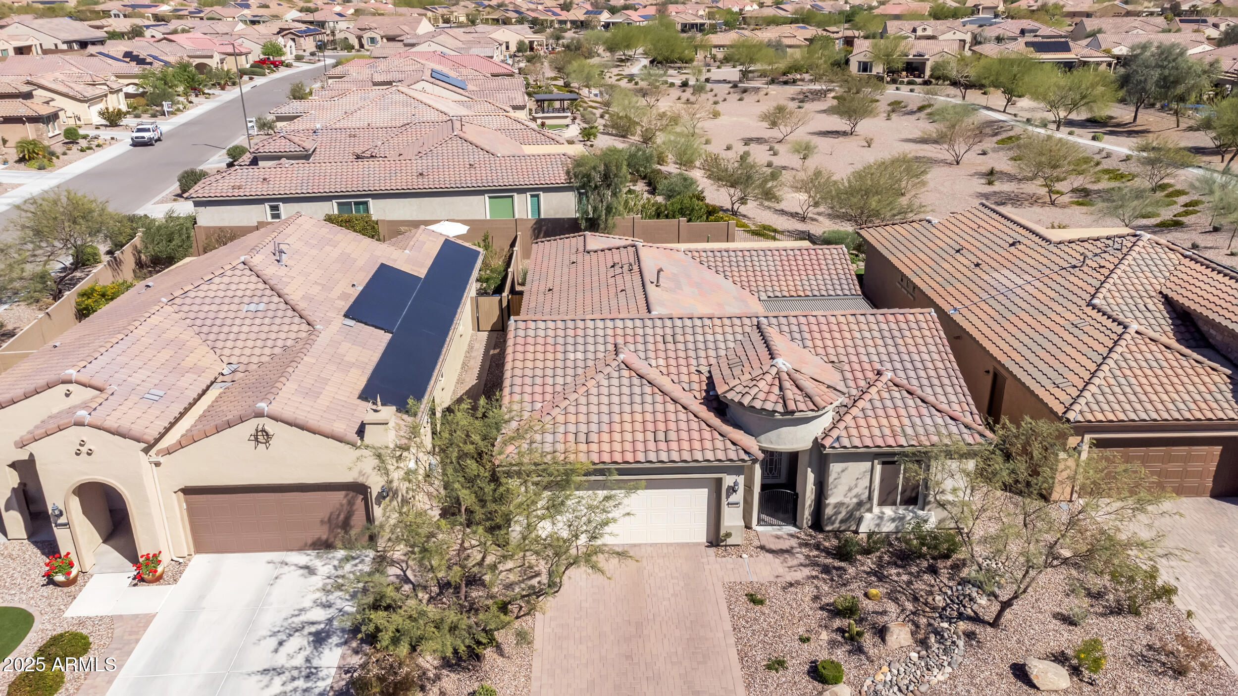 4093 N HAWTHORN Drive