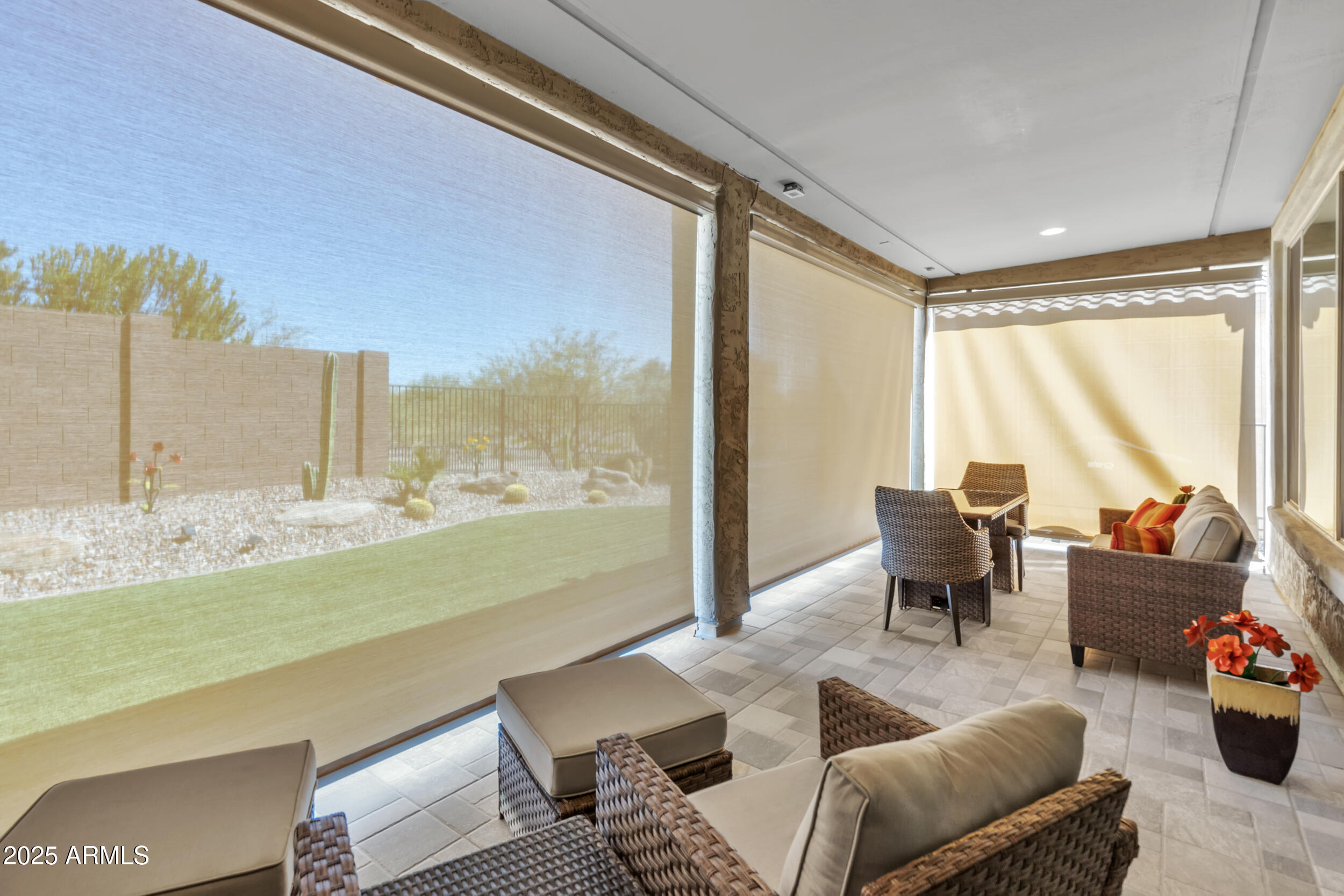 4093 N HAWTHORN Drive