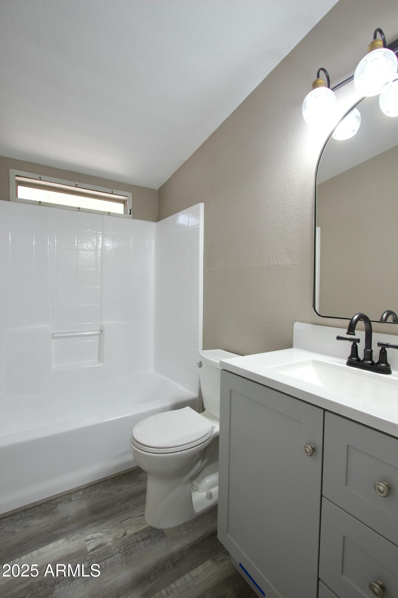 9733 E BAYWOOD Avenue