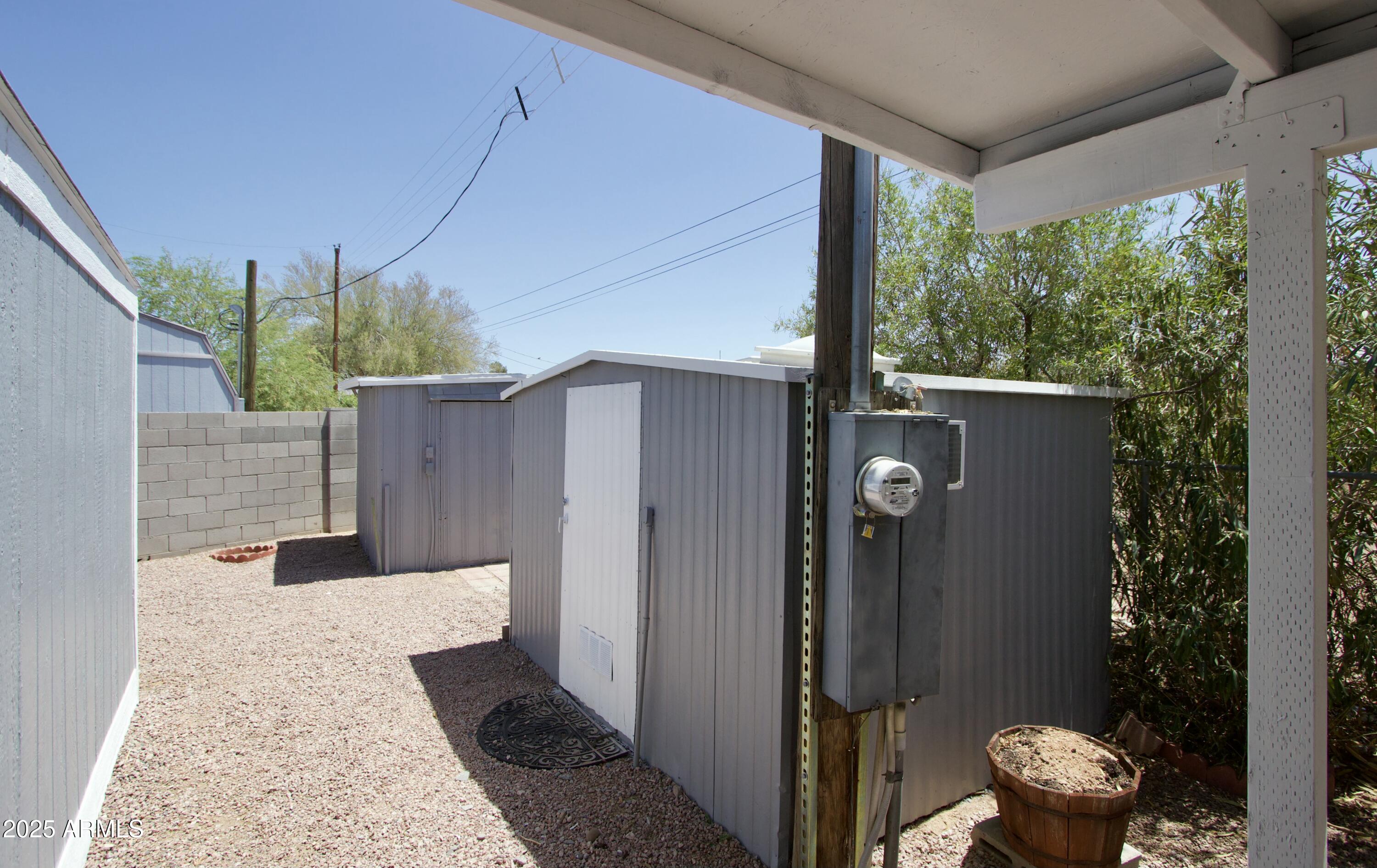 9733 E BAYWOOD Avenue