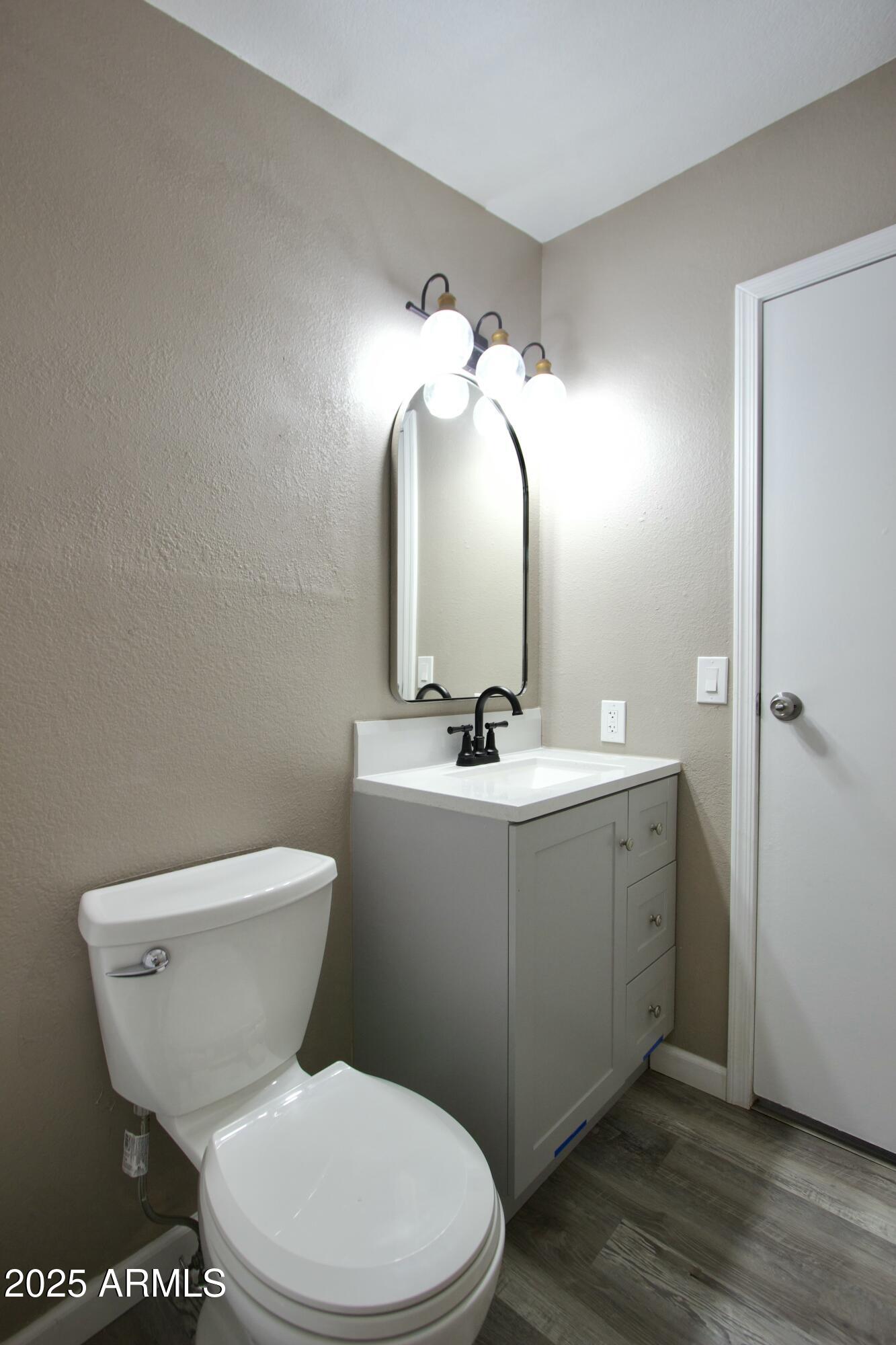 9733 E BAYWOOD Avenue