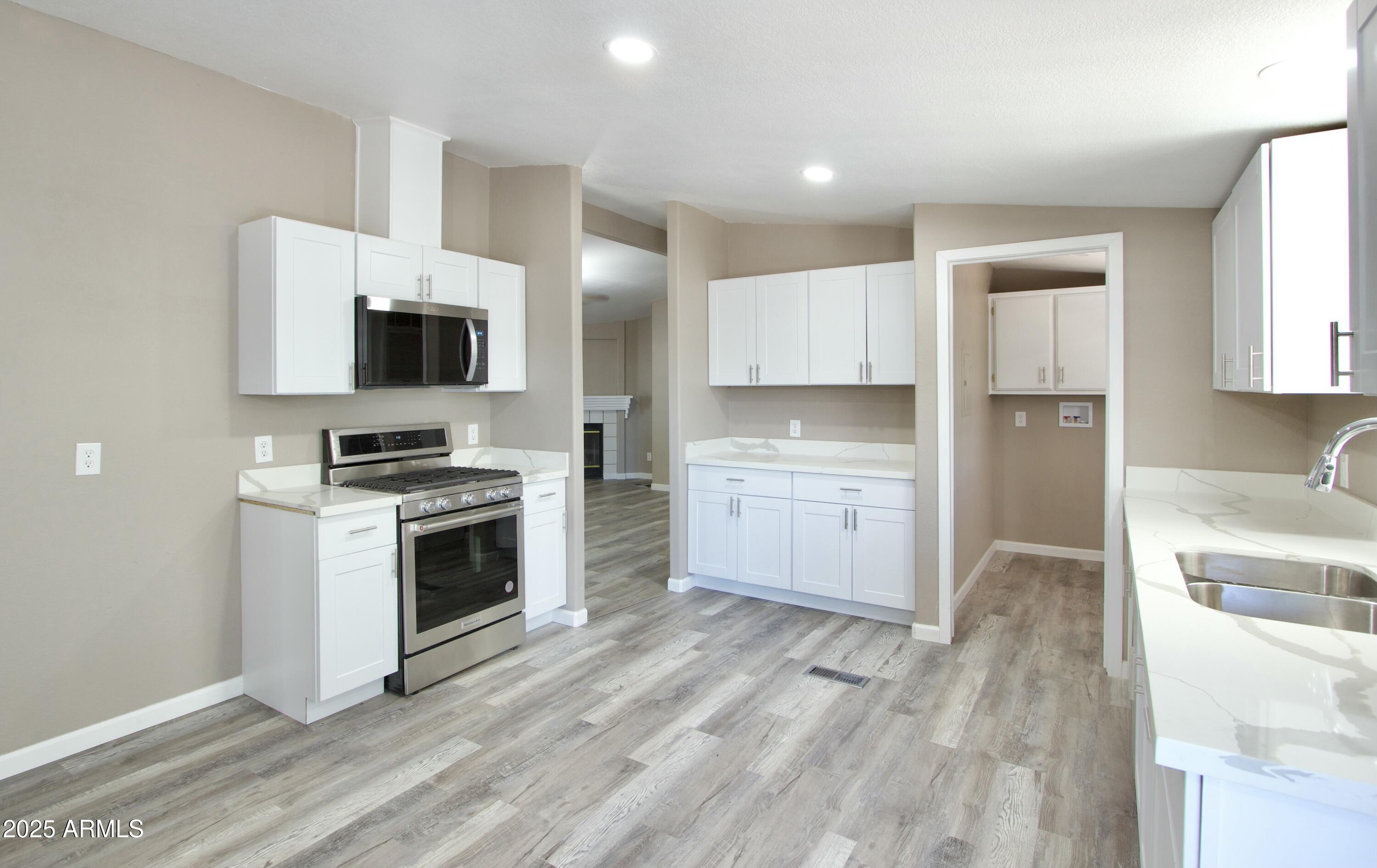 9733 E BAYWOOD Avenue