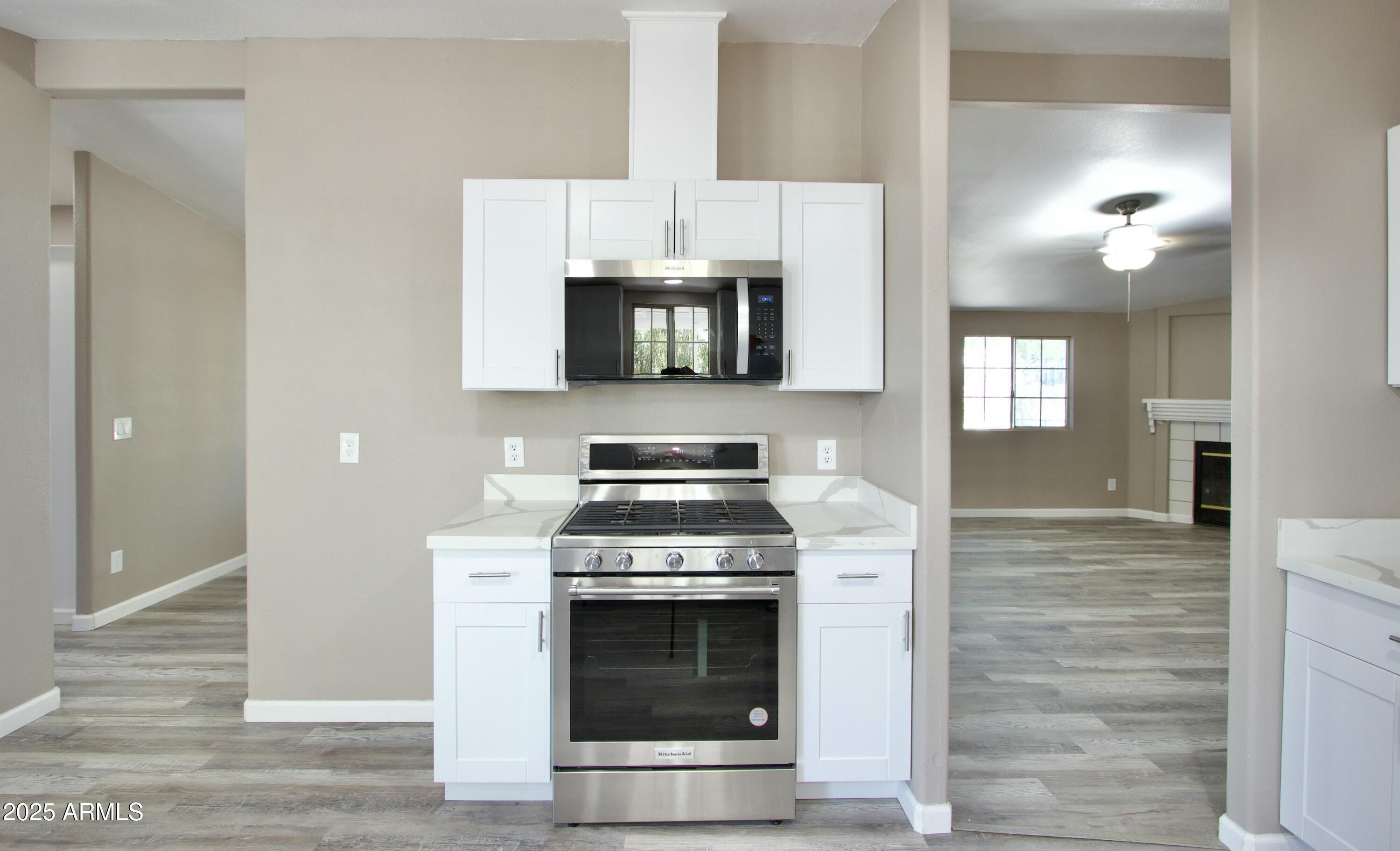 9733 E BAYWOOD Avenue