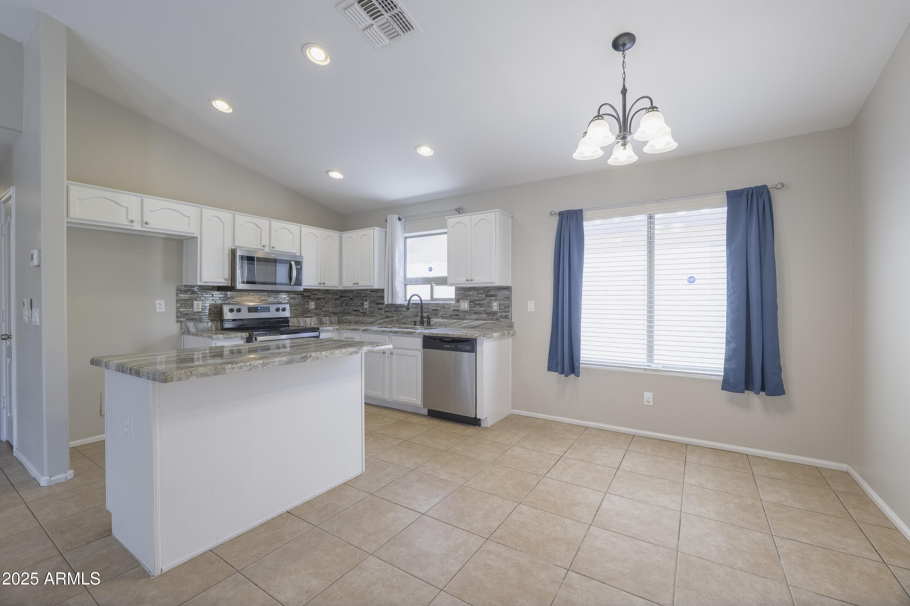 41388 W HOPPER Drive