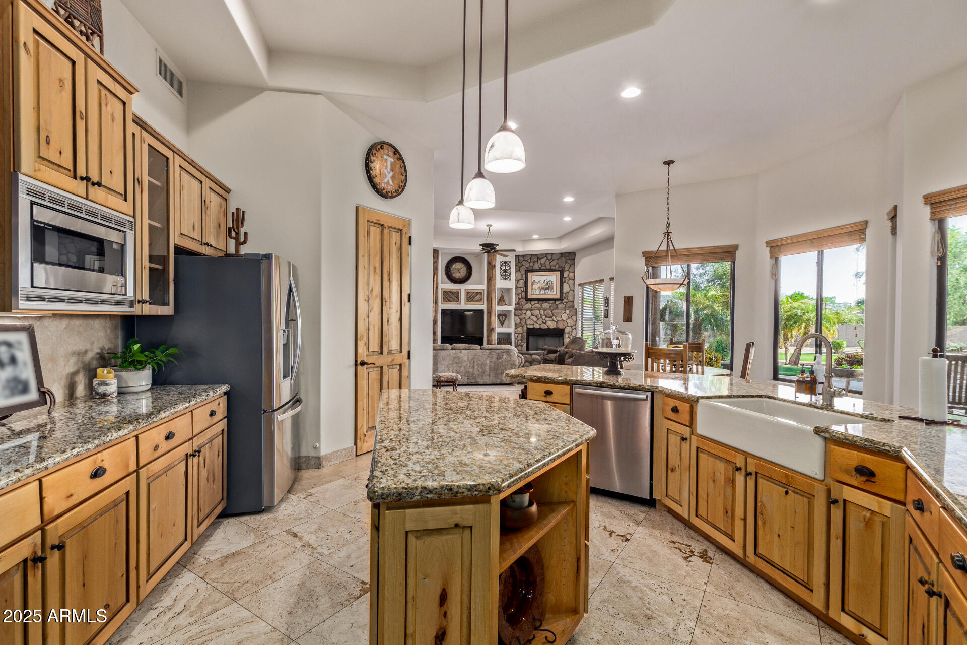 2641 E BIRCHWOOD Place