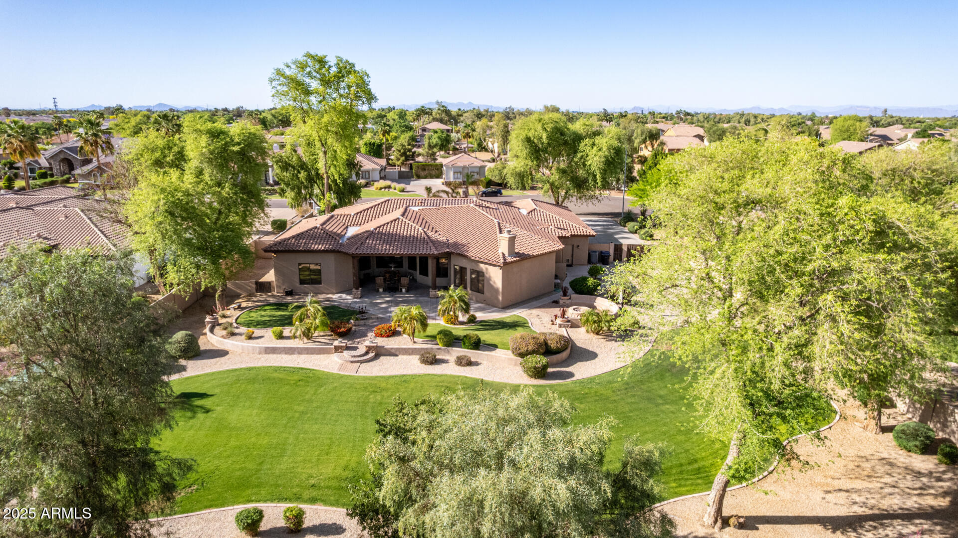 2641 E BIRCHWOOD Place