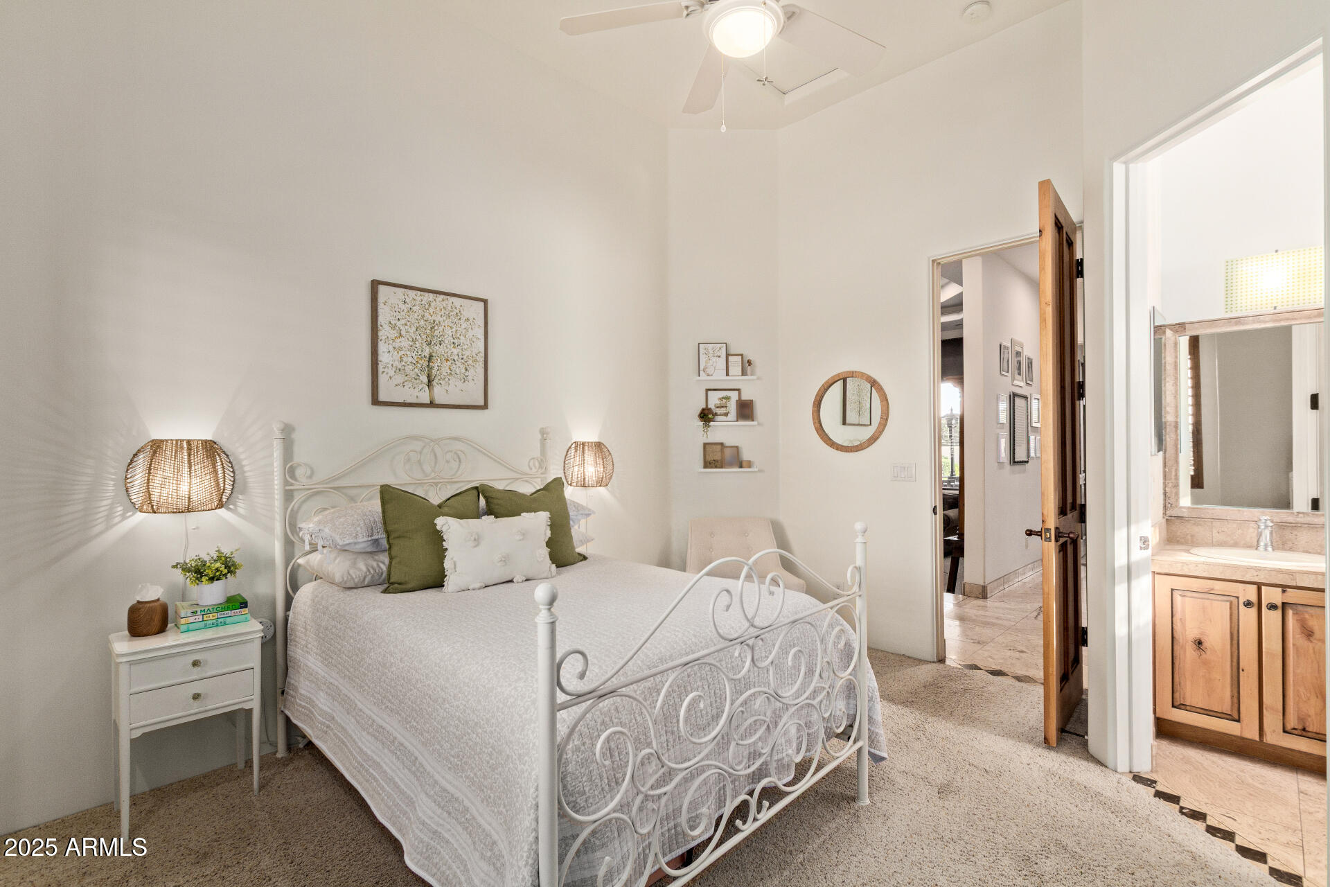 2641 E BIRCHWOOD Place