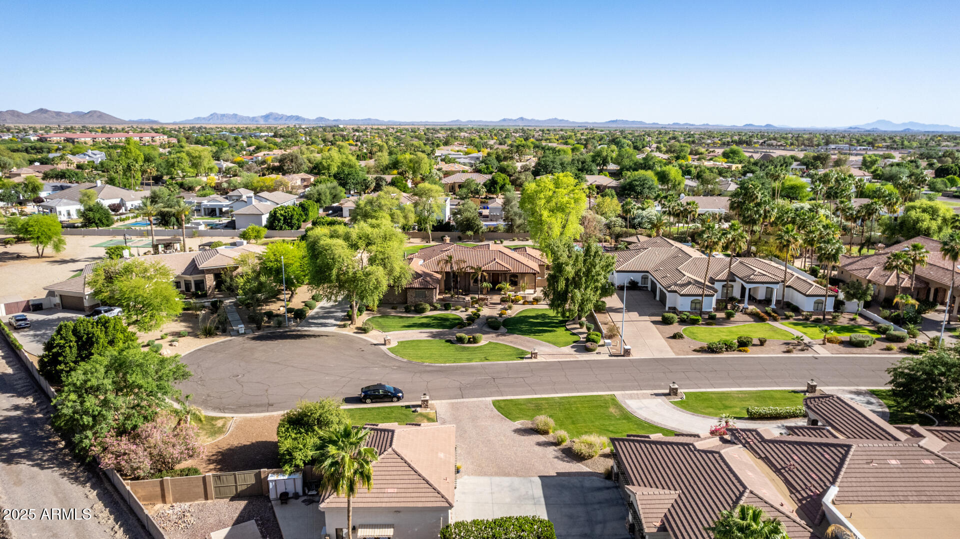 2641 E BIRCHWOOD Place