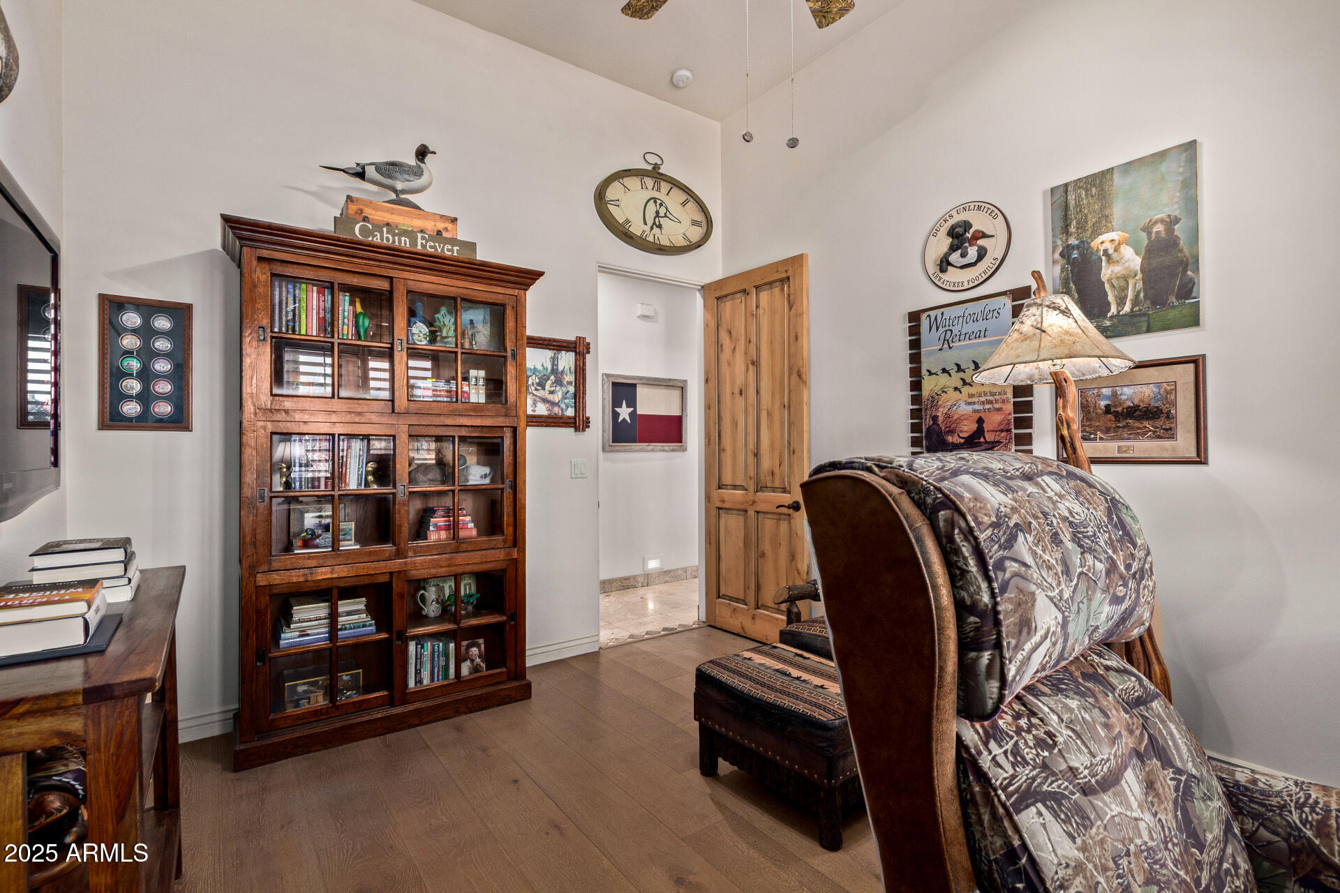 2641 E BIRCHWOOD Place