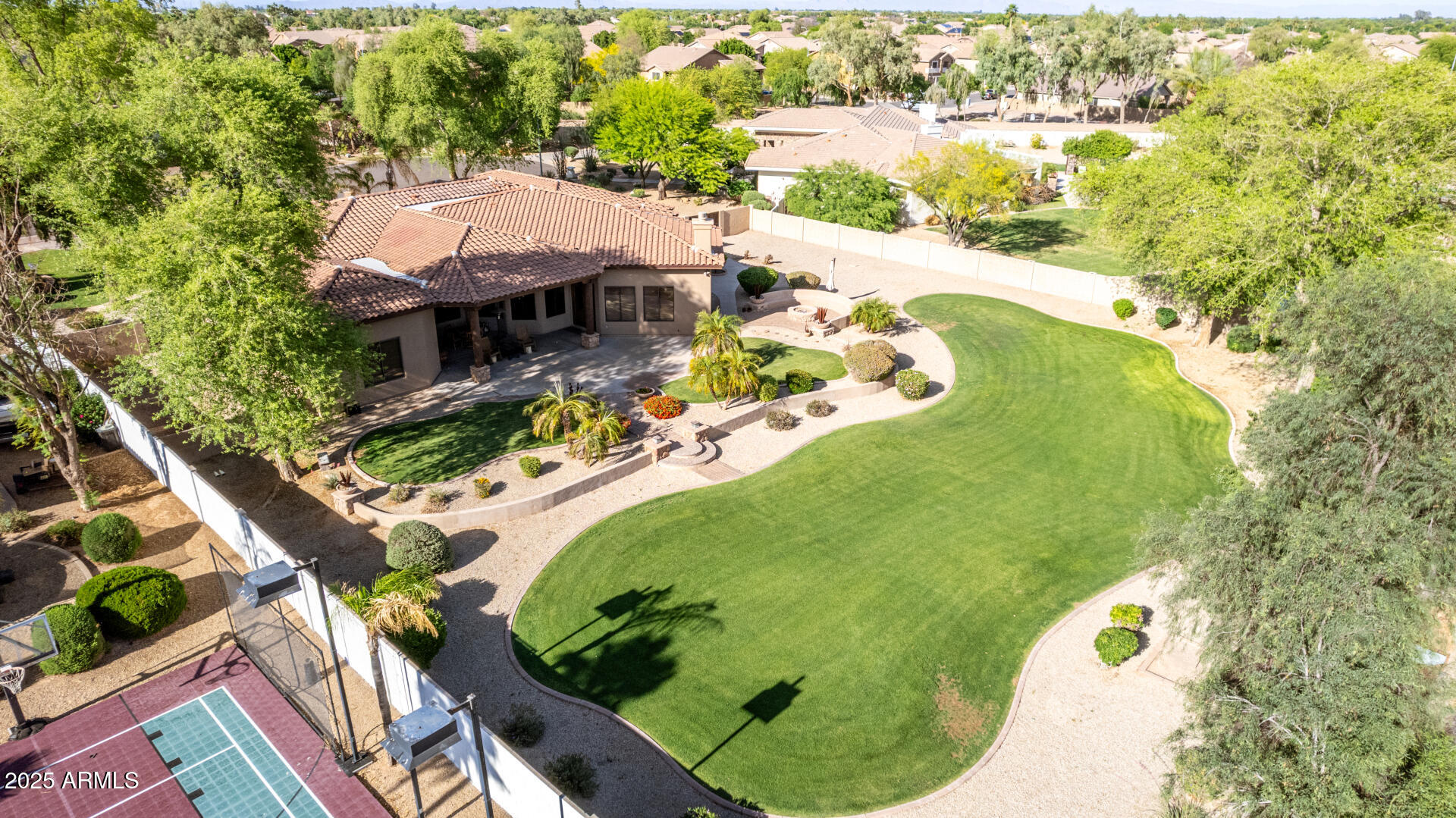 2641 E BIRCHWOOD Place