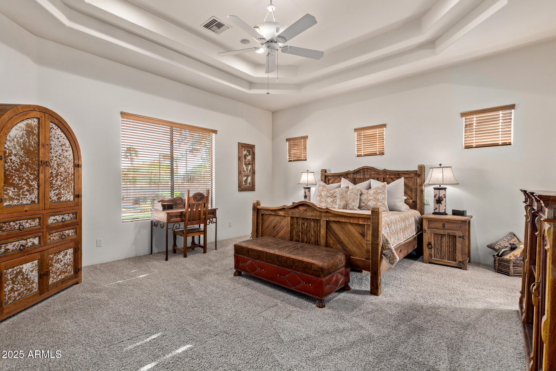 2641 E BIRCHWOOD Place