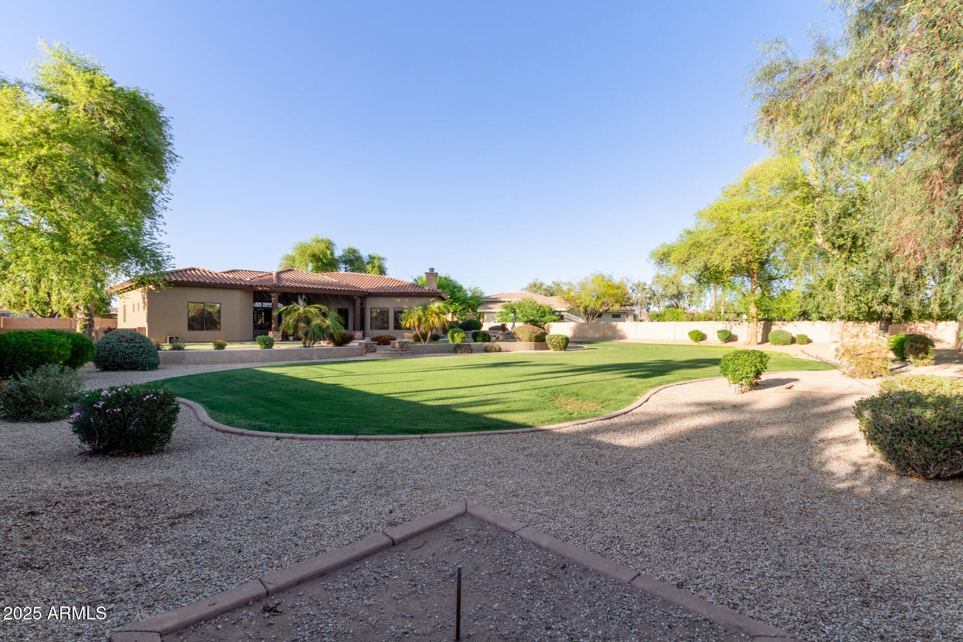 2641 E BIRCHWOOD Place