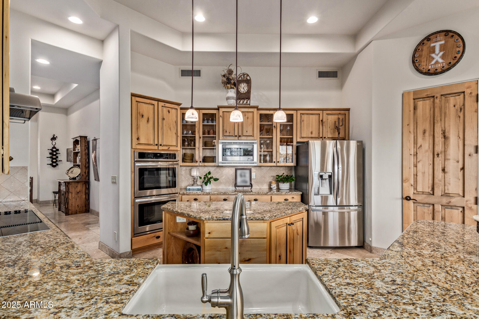 2641 E BIRCHWOOD Place