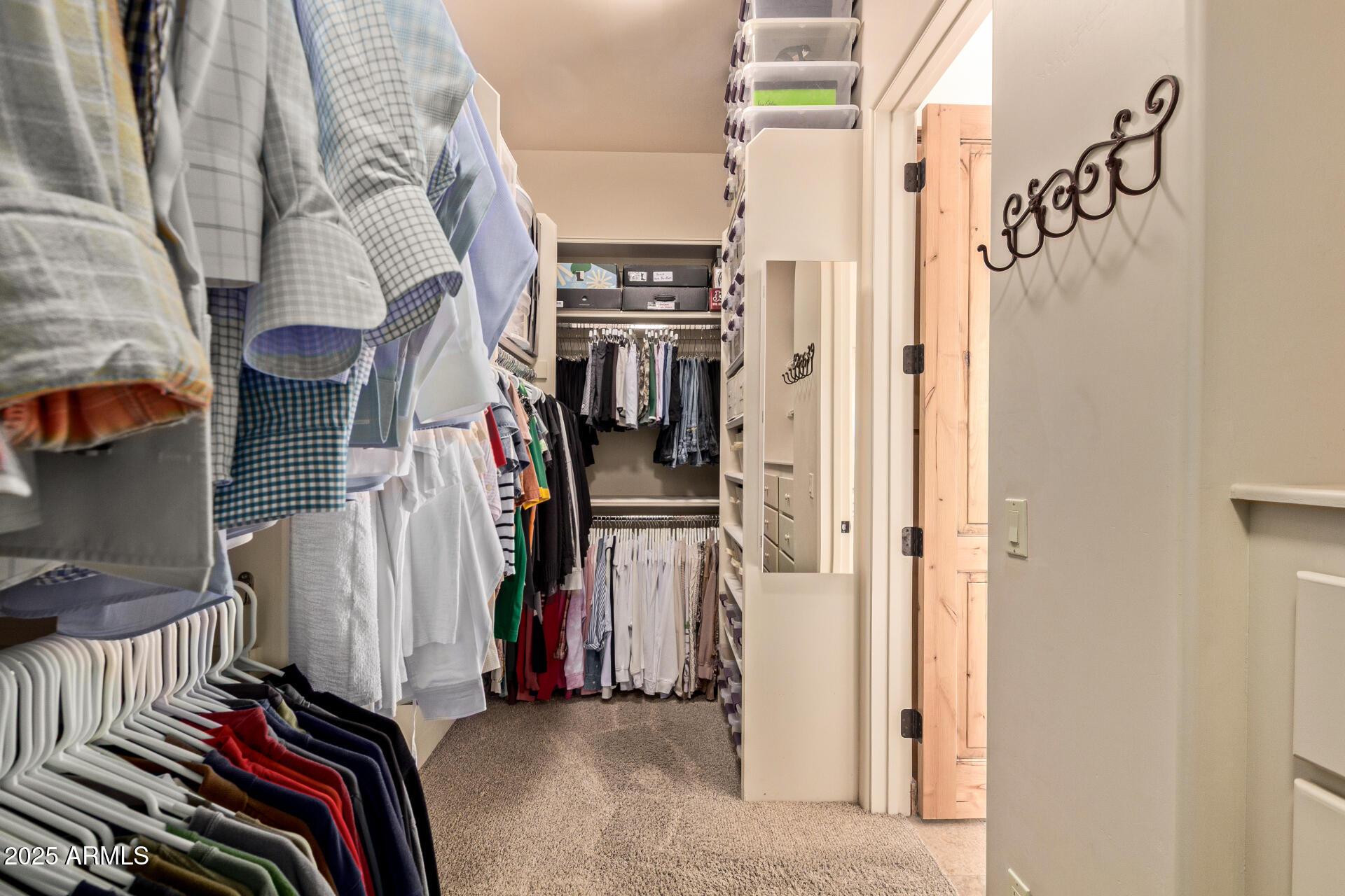 2641 E BIRCHWOOD Place