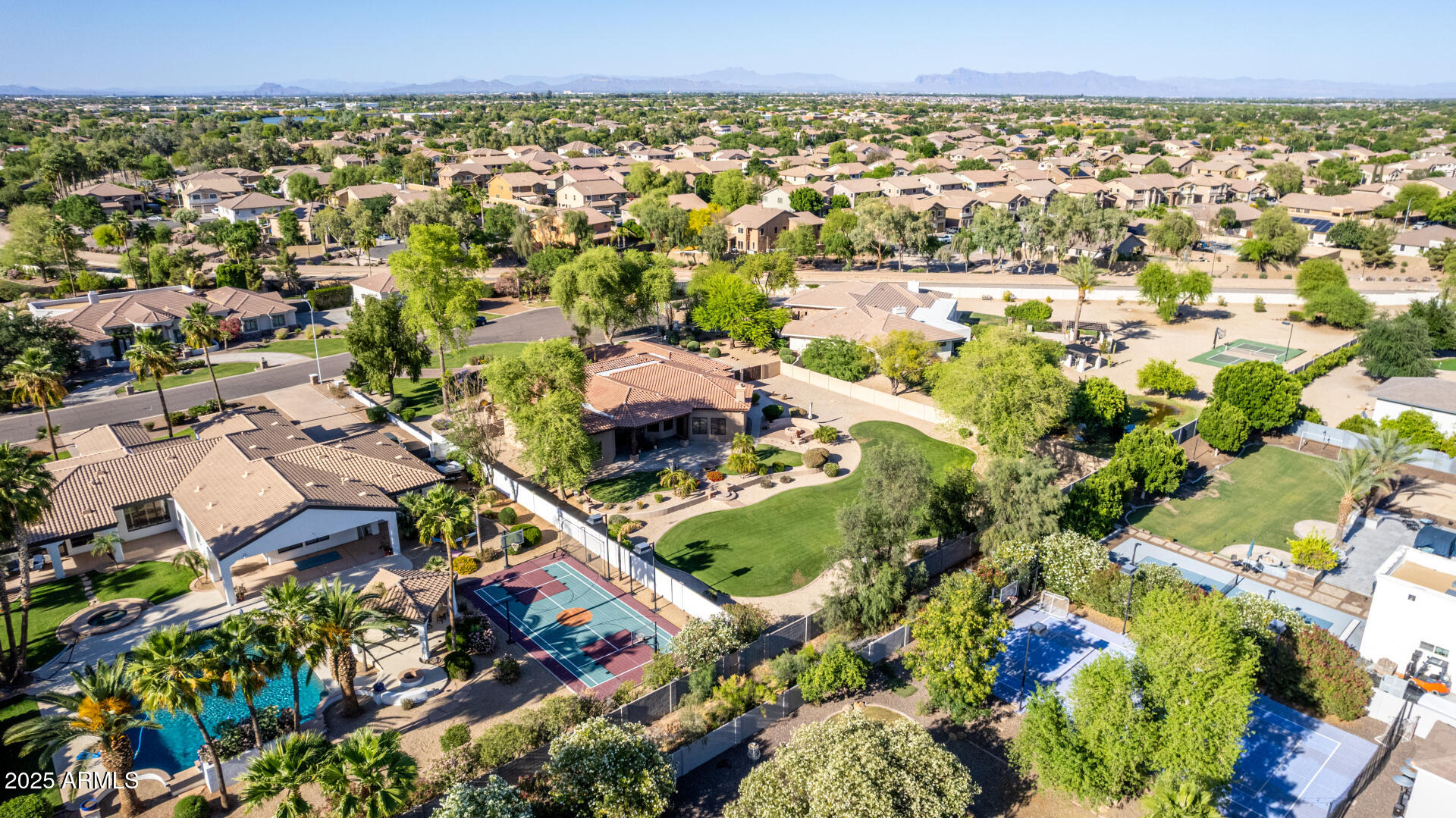 2641 E BIRCHWOOD Place