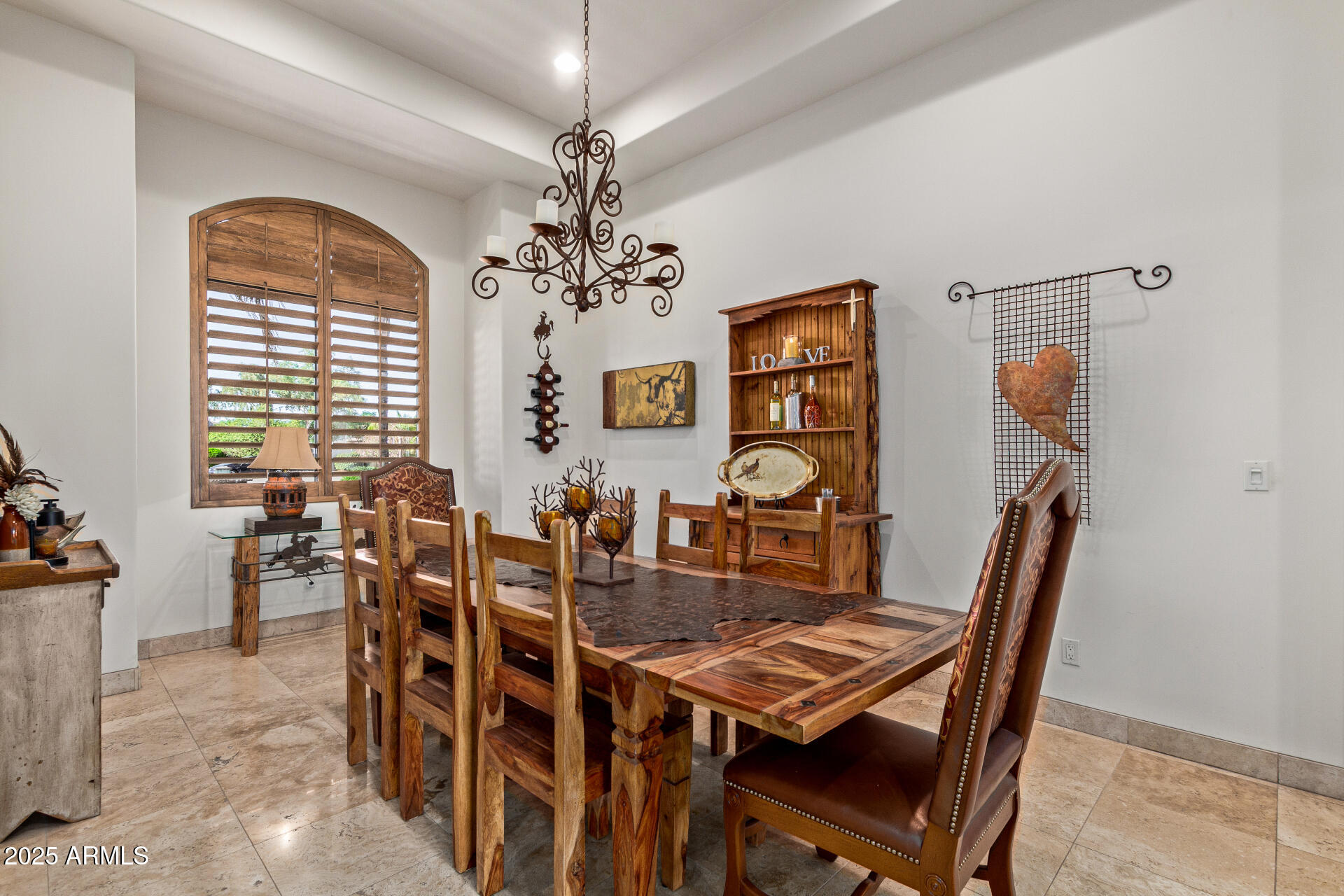 2641 E BIRCHWOOD Place