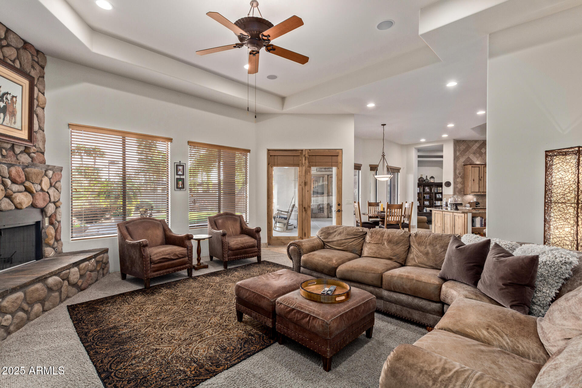 2641 E BIRCHWOOD Place